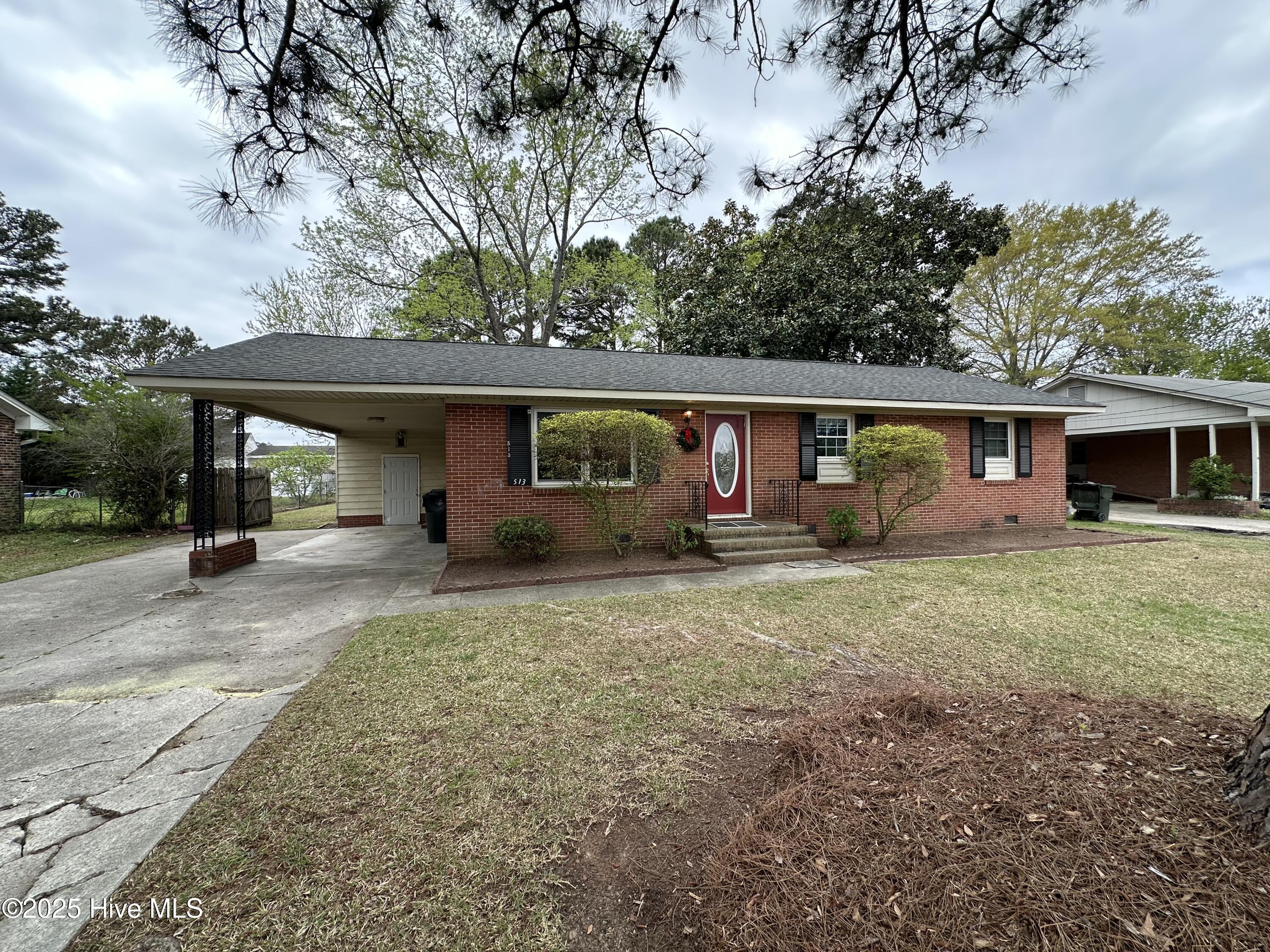 513 Glendale Drive Property Photo 2