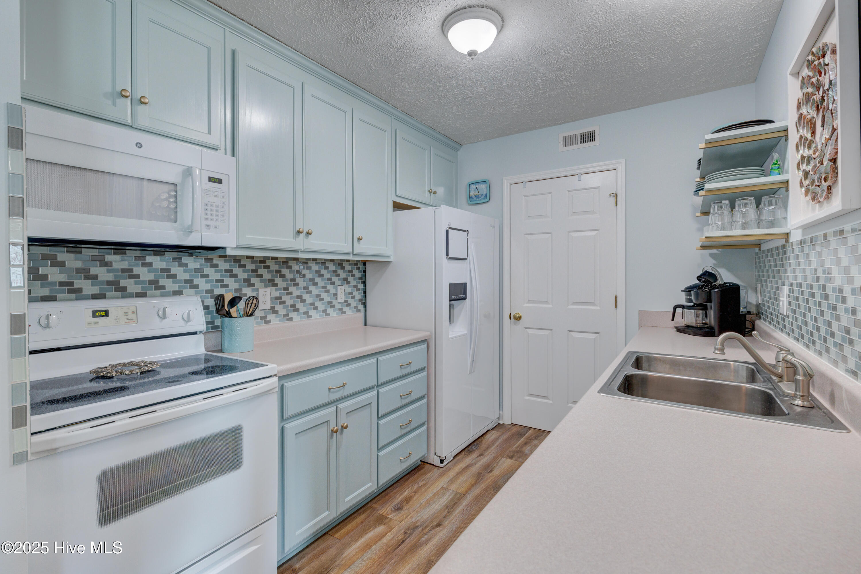 1701 Bowfin Lane Apt C Property Photo 8