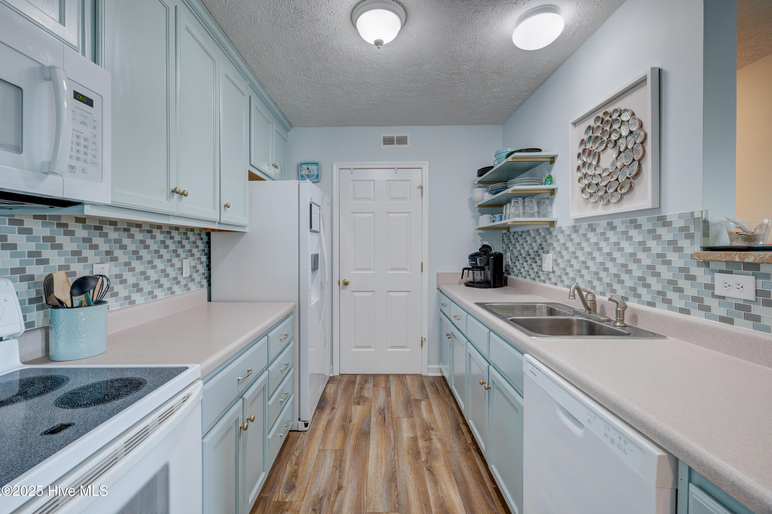 1701 Bowfin Lane Apt C Property Photo 9