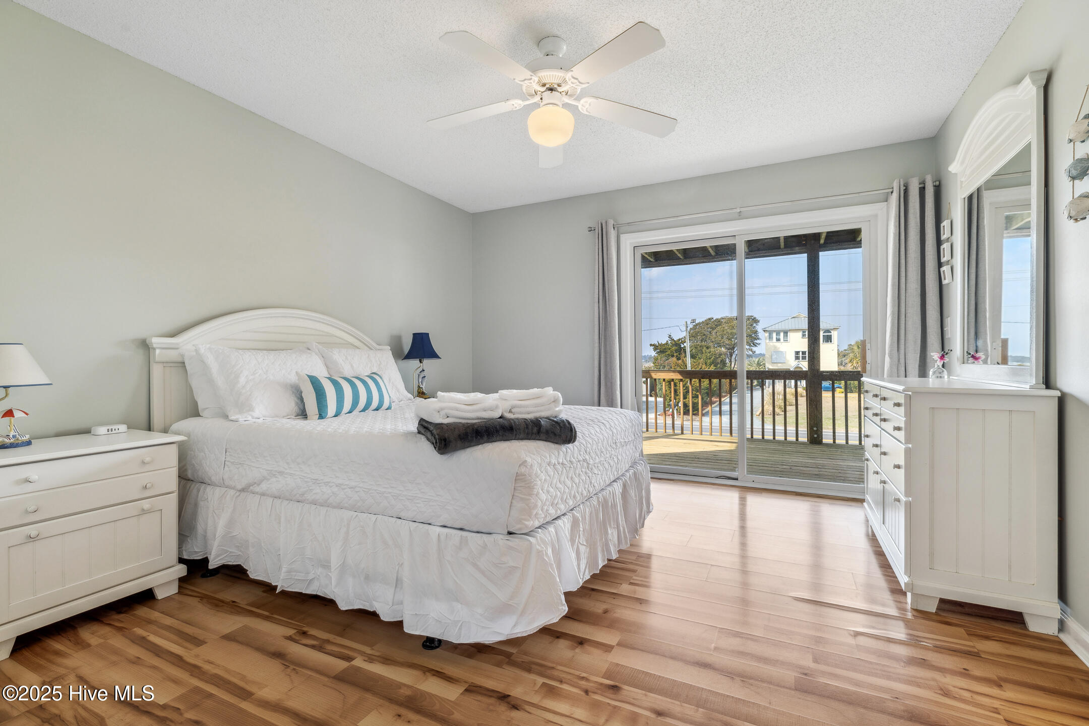 614 S Topsail Drive Property Photo 21