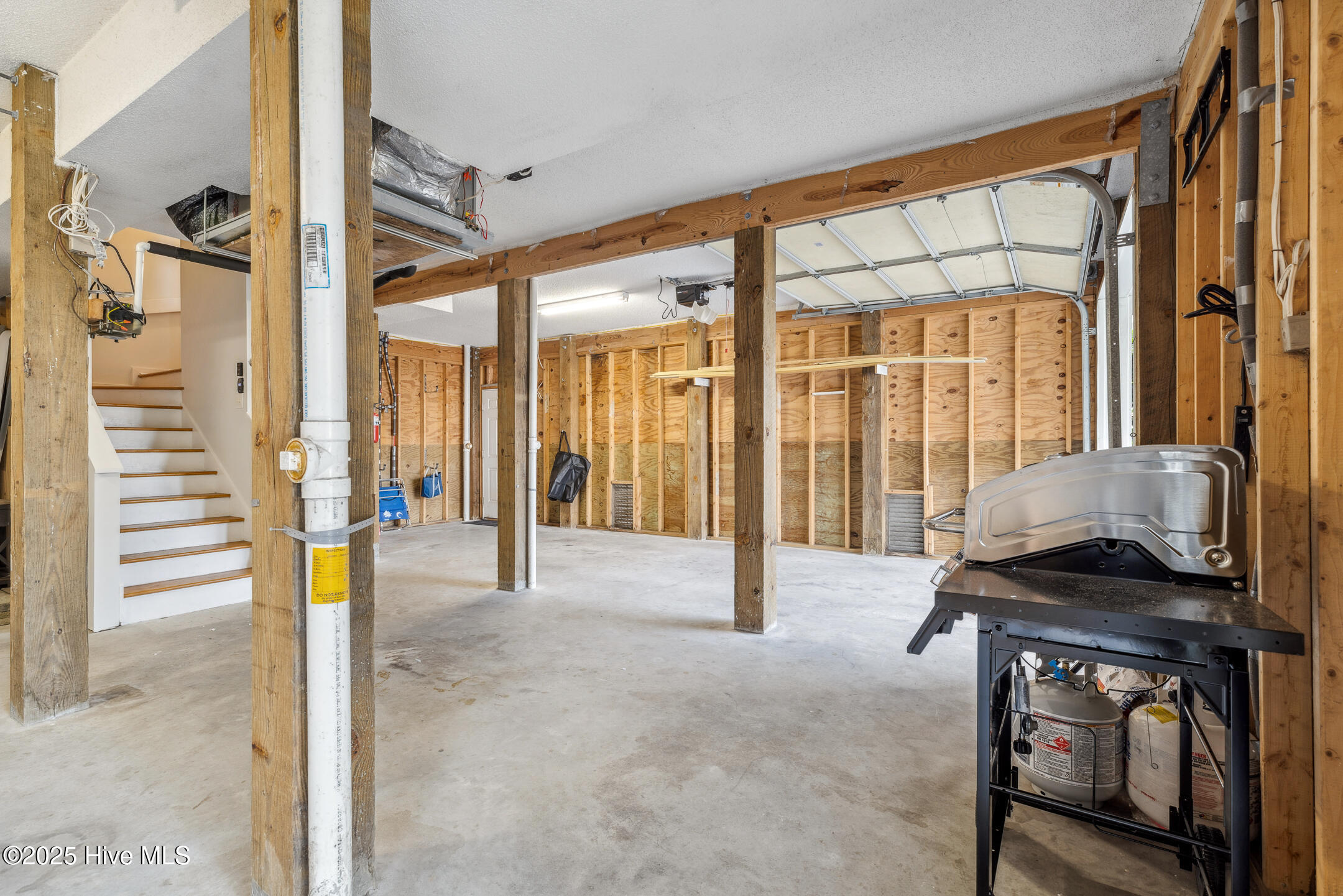 614 S Topsail Drive Property Photo 36