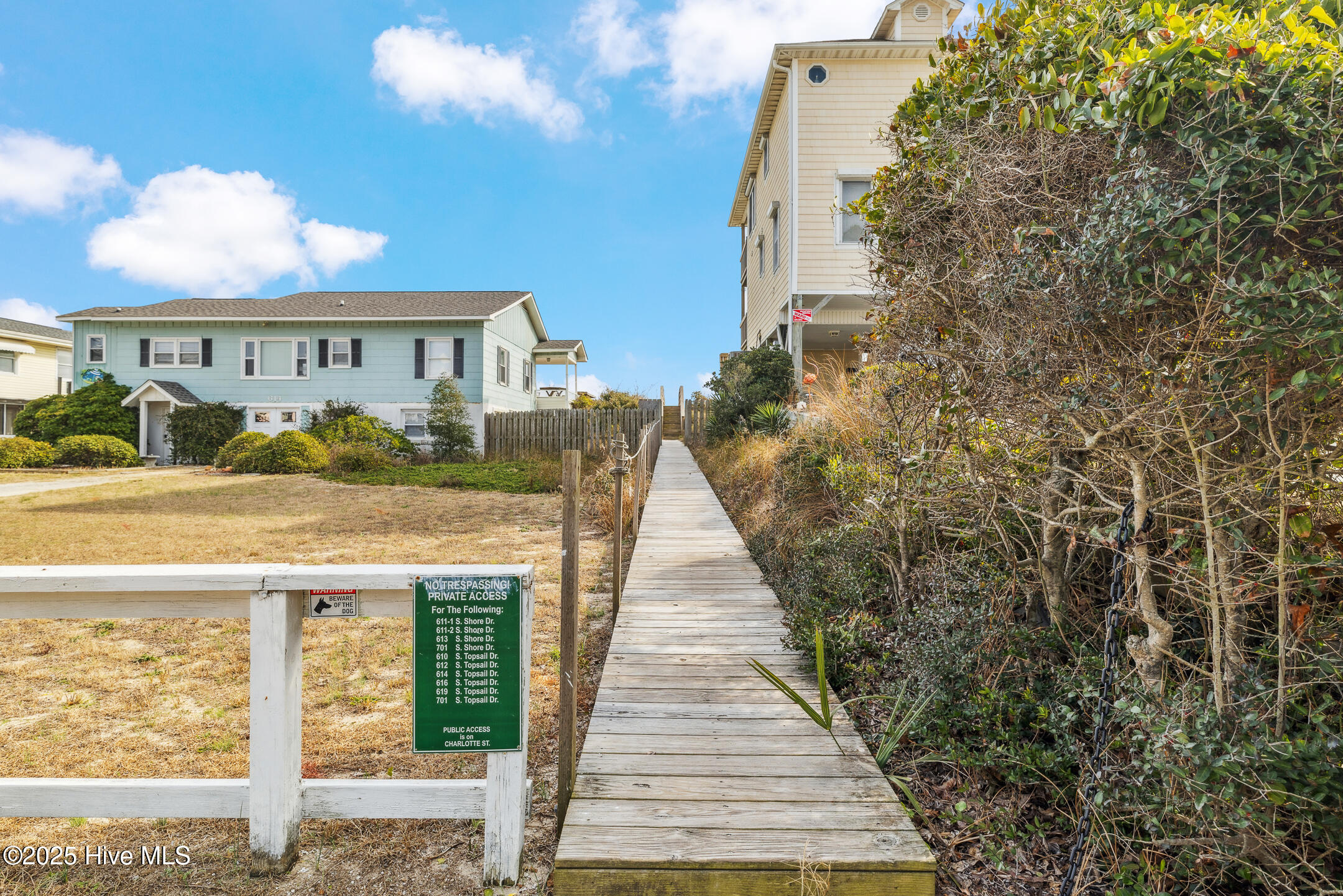 614 S Topsail Drive Property Photo 45