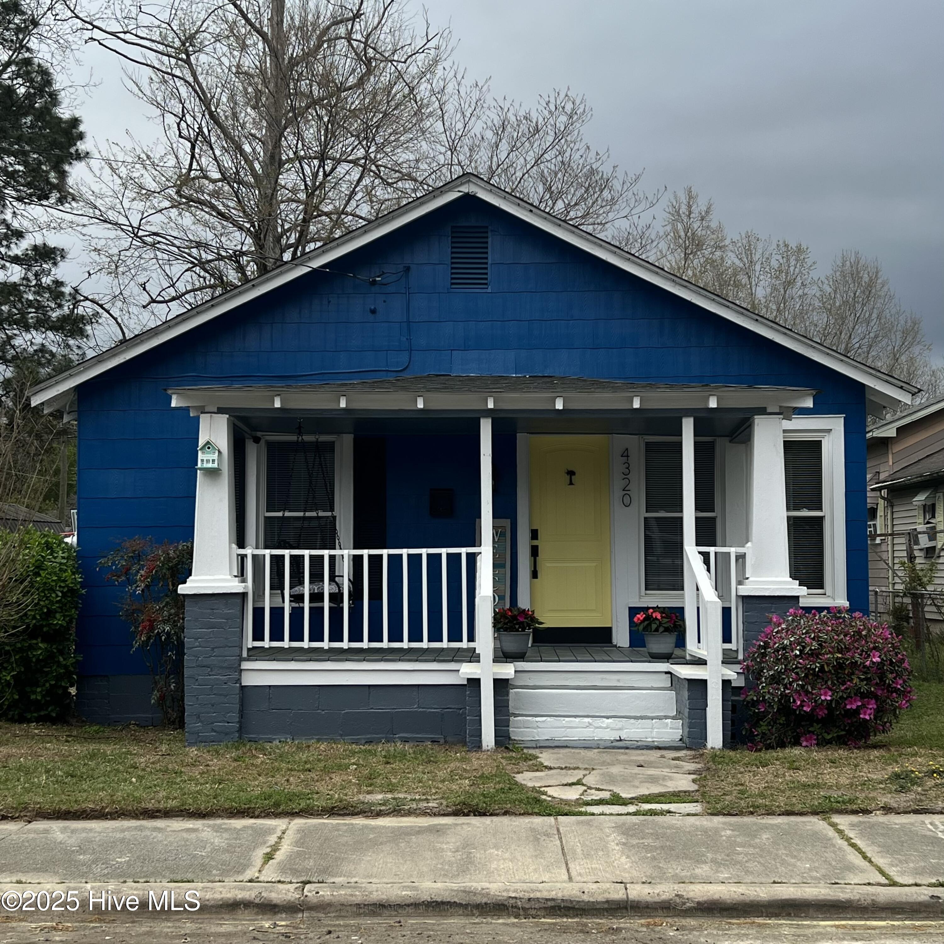 4320 Wallace Street Property Photo