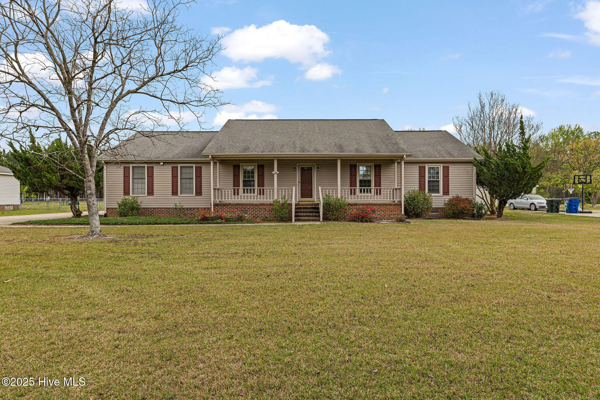 588 Vail Road Property Photo