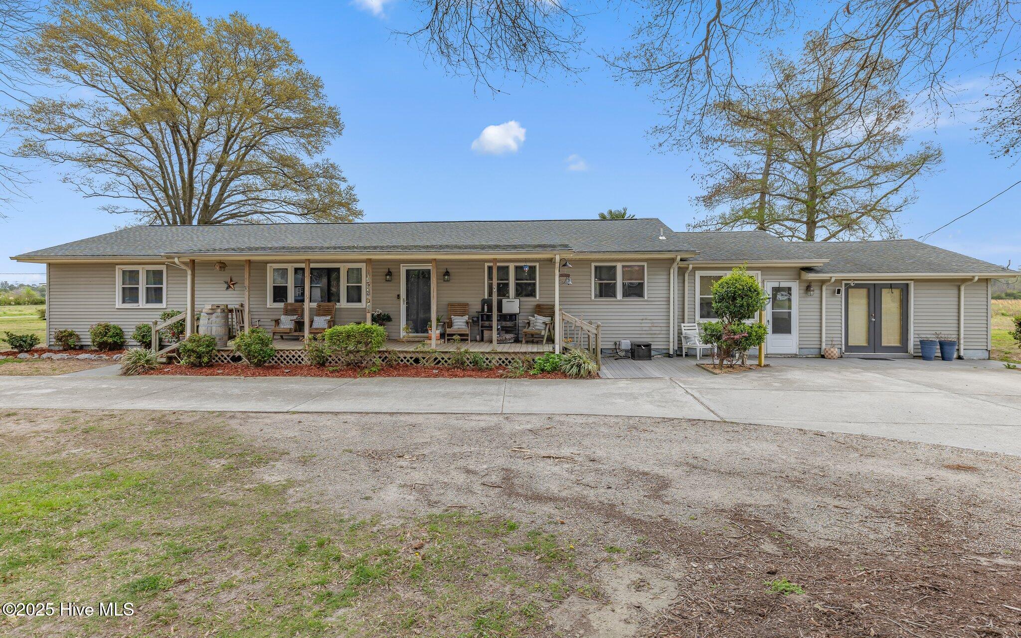 293 Knotts Island Road Property Photo
