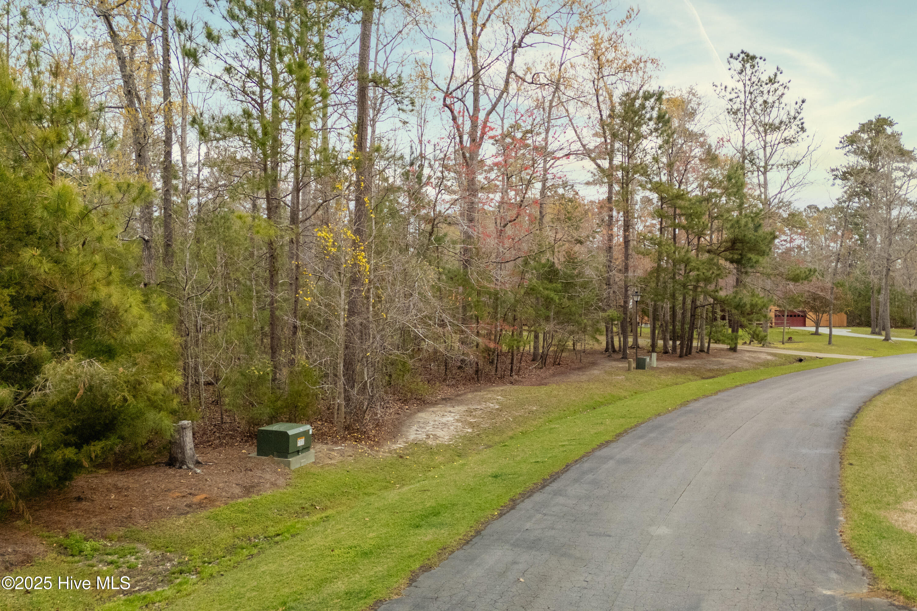 225 Winding Creek Drive Property Photo 4
