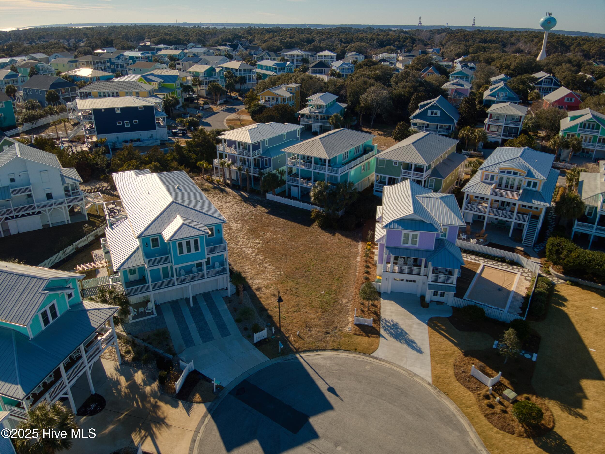 509 Seahorse Place Property Photo 2
