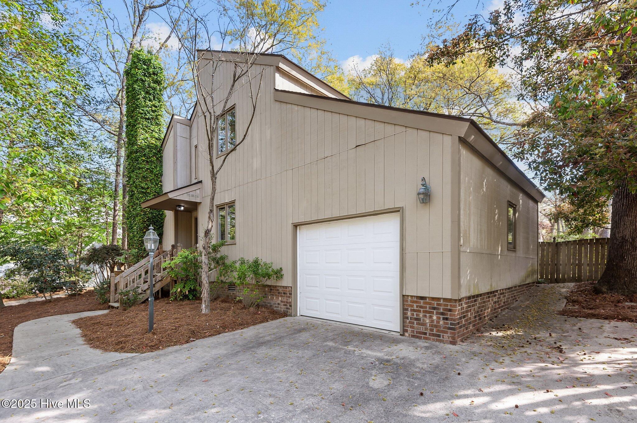 110 Gawain Road Property Photo