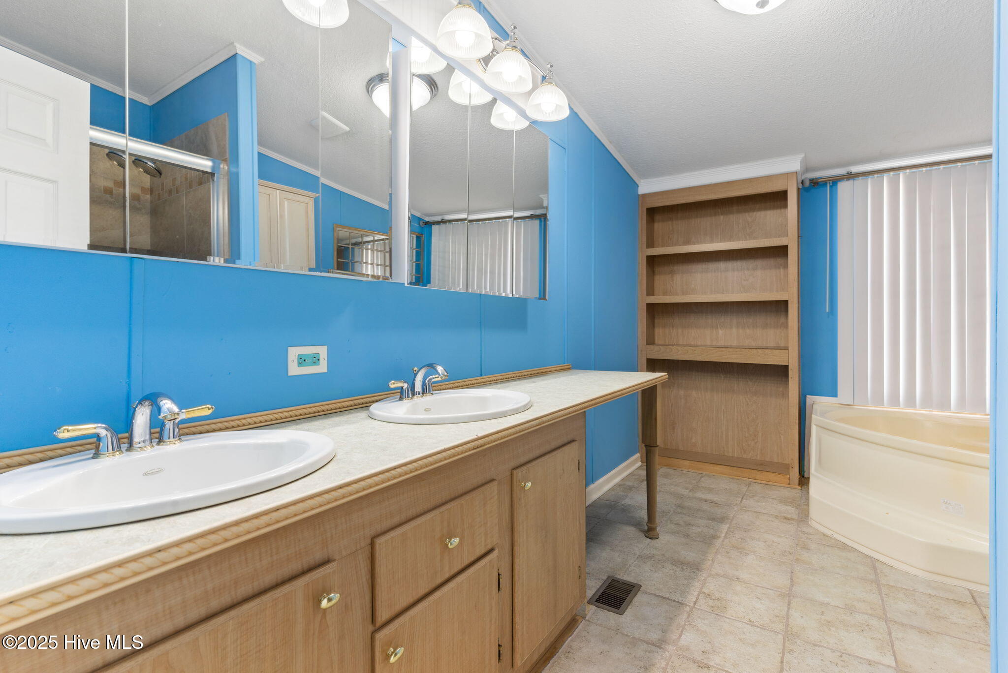 5066 Peregrine Drive Property Photo 21