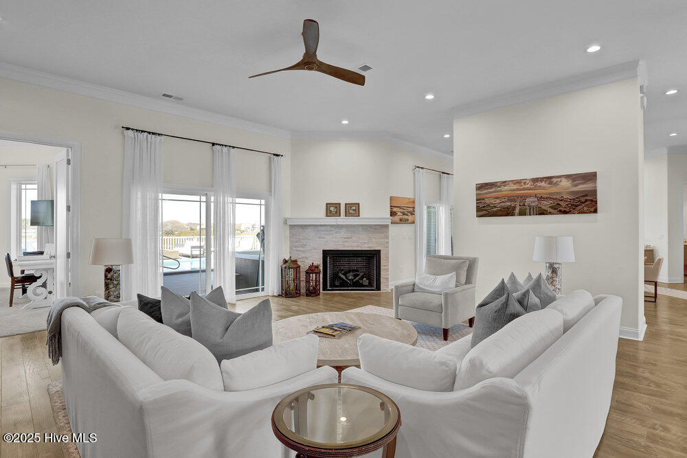 1511 New River Inlet Road Property Photo 15