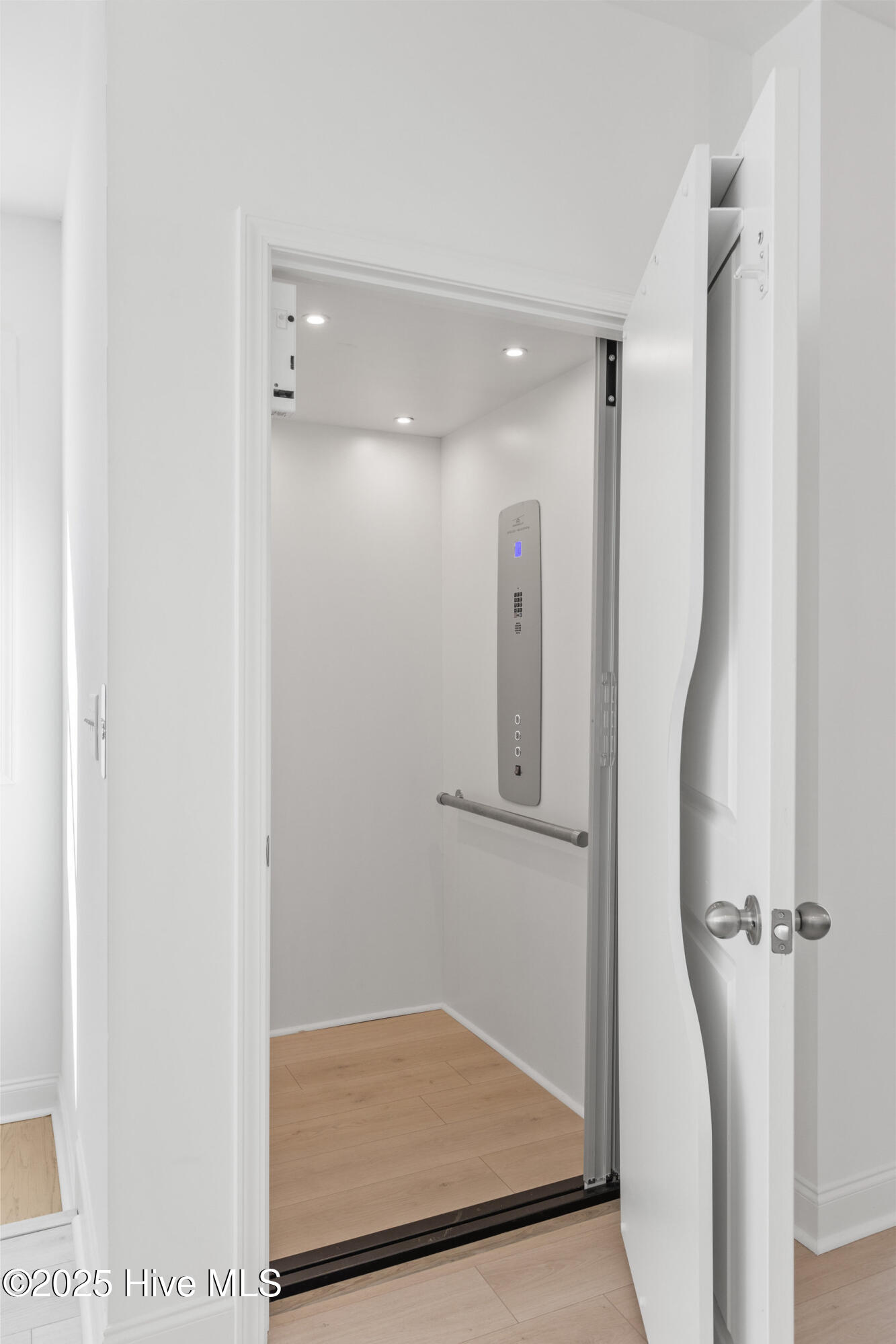 802 Anchors Bend Way Property Photo 22