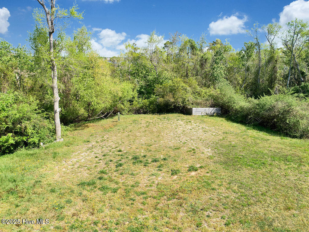306 Elizabeth Drive Property Photo 3