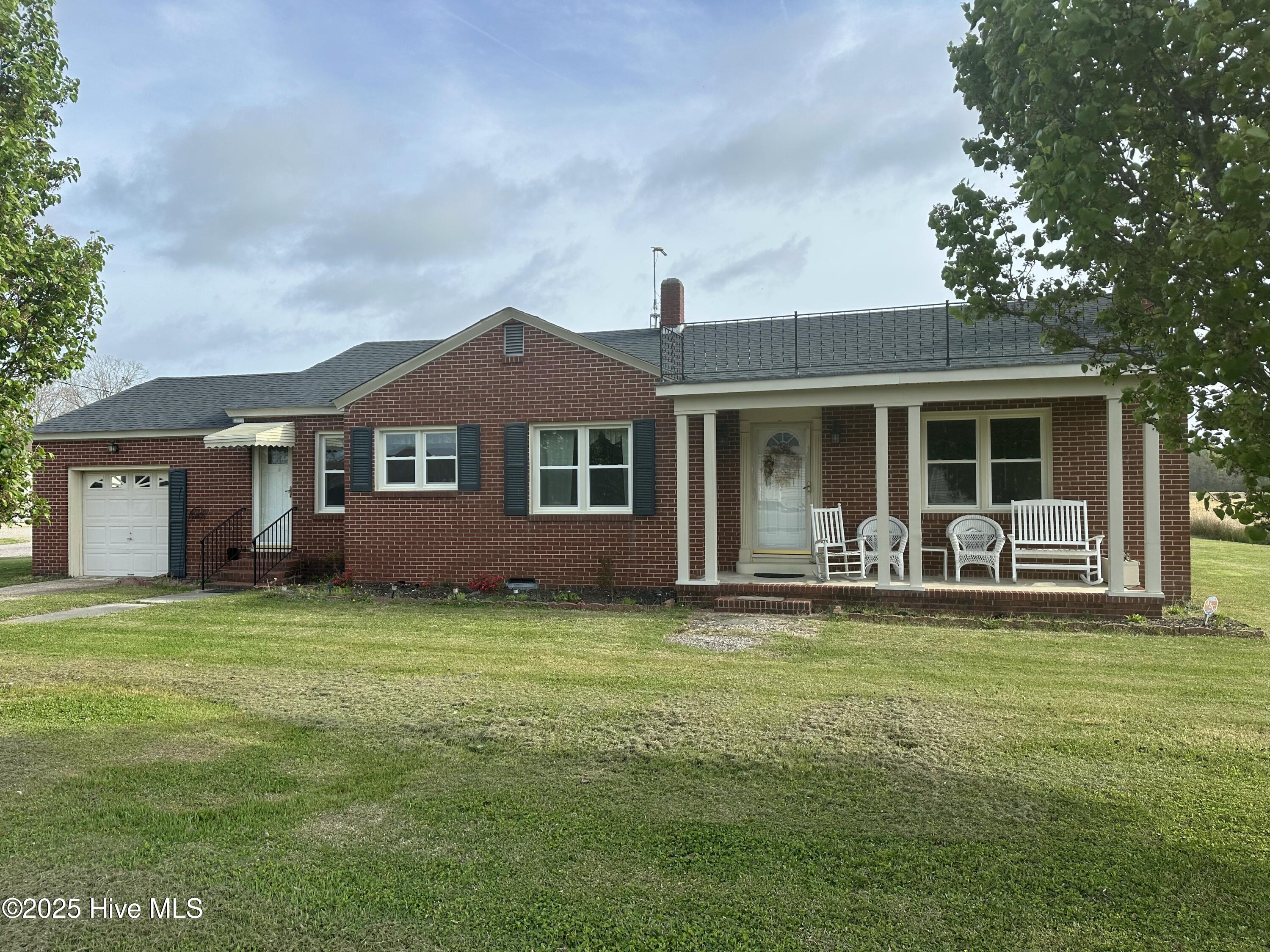 Colerain Elementary School Real Estate Listings Main Image