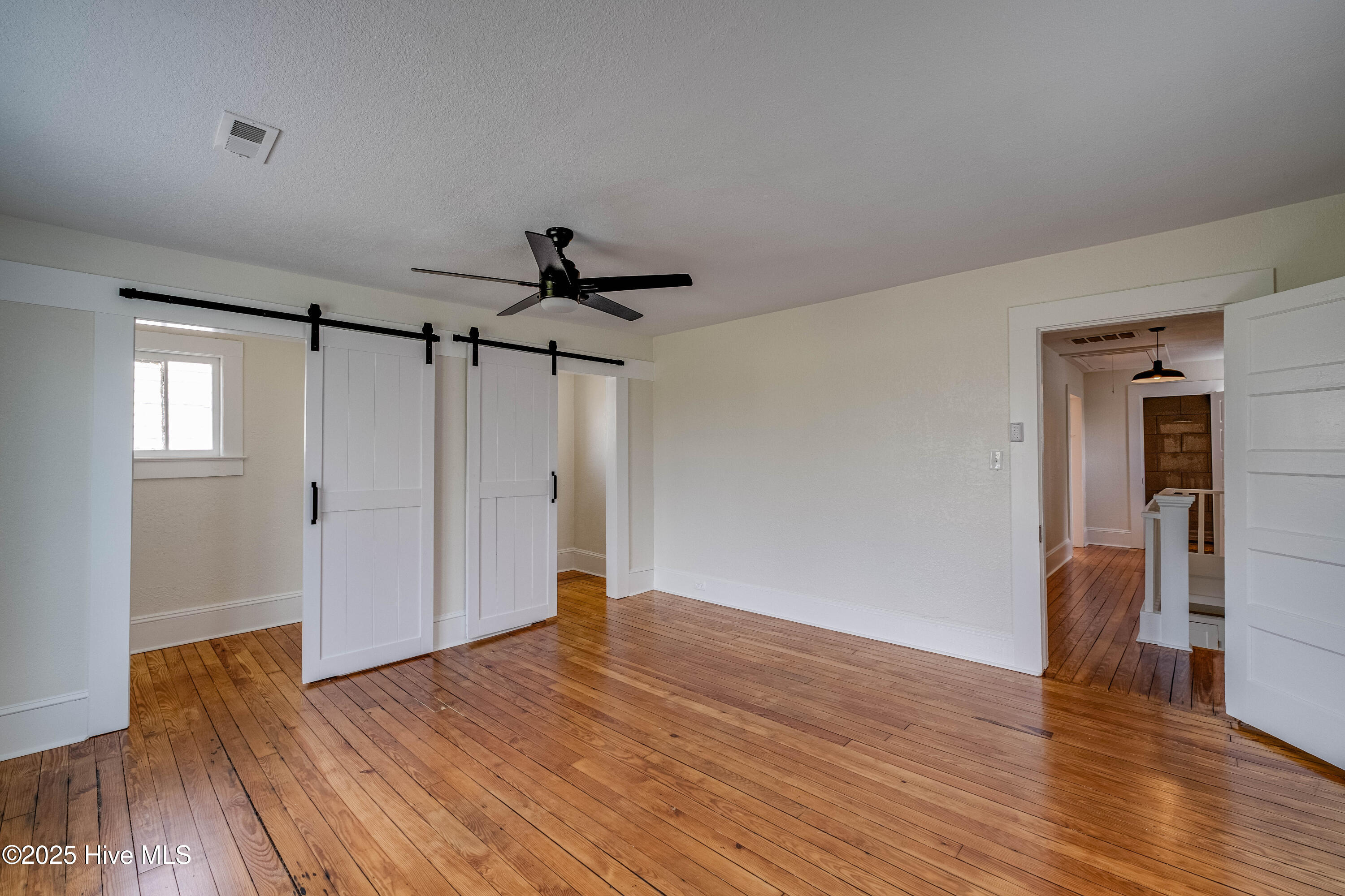 223 E Martin Luther King Jr. Drive Property Photo 17