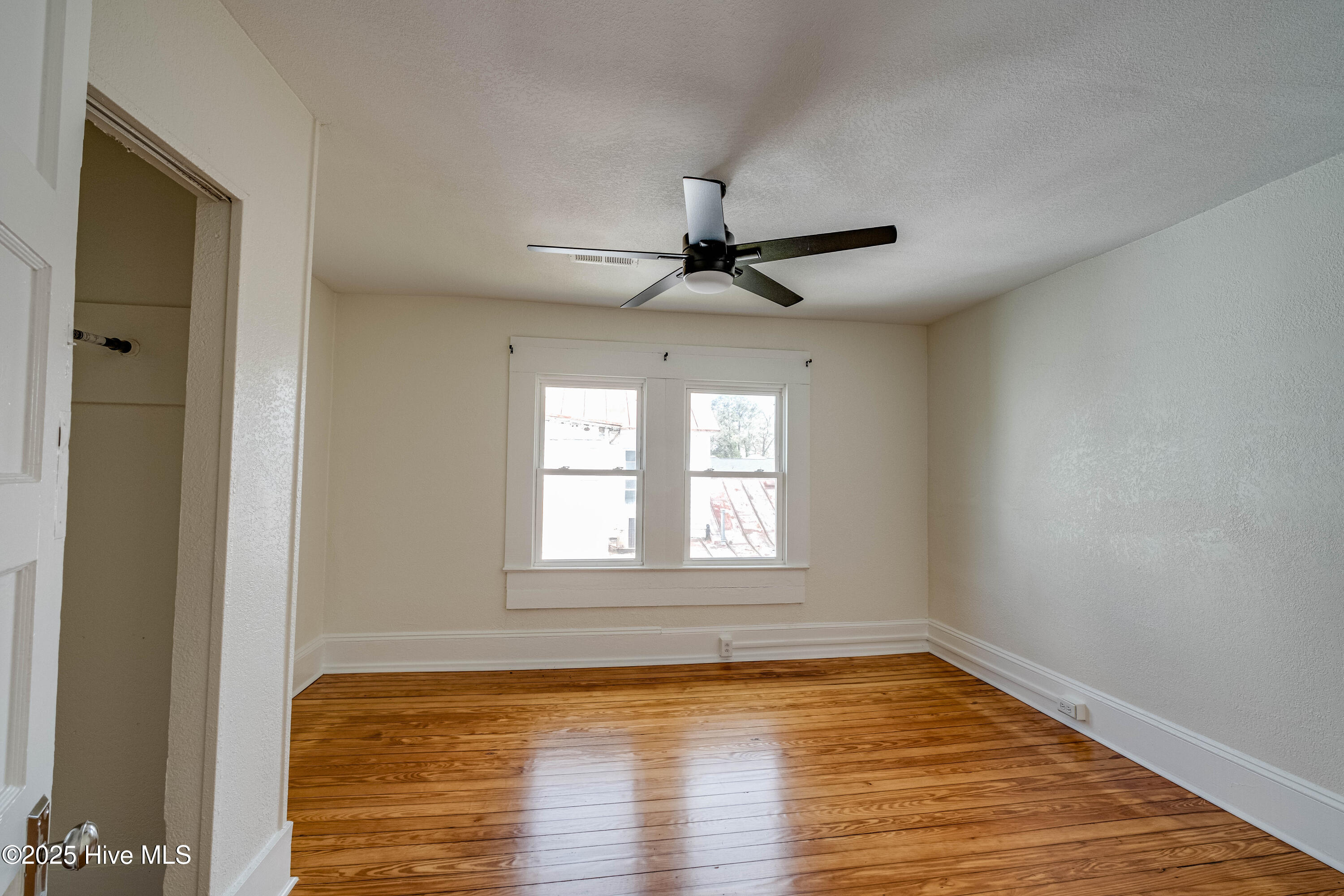 223 E Martin Luther King Jr. Drive Property Photo 19