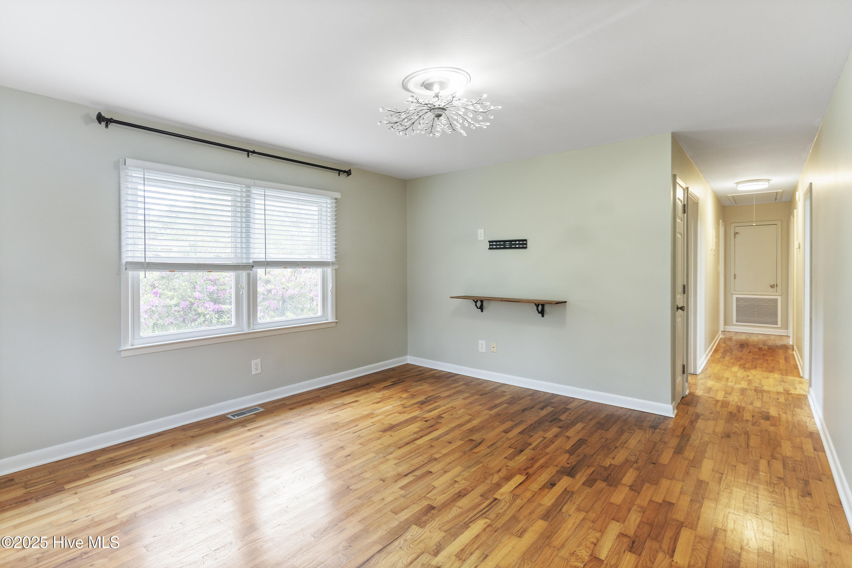117 Brookfield Drive Property Photo 13