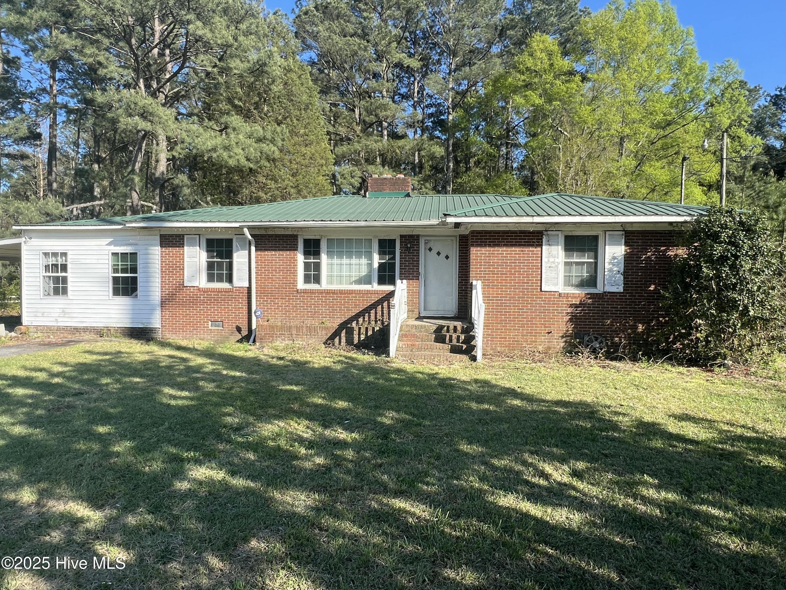 104 Nc 903 Property Photo