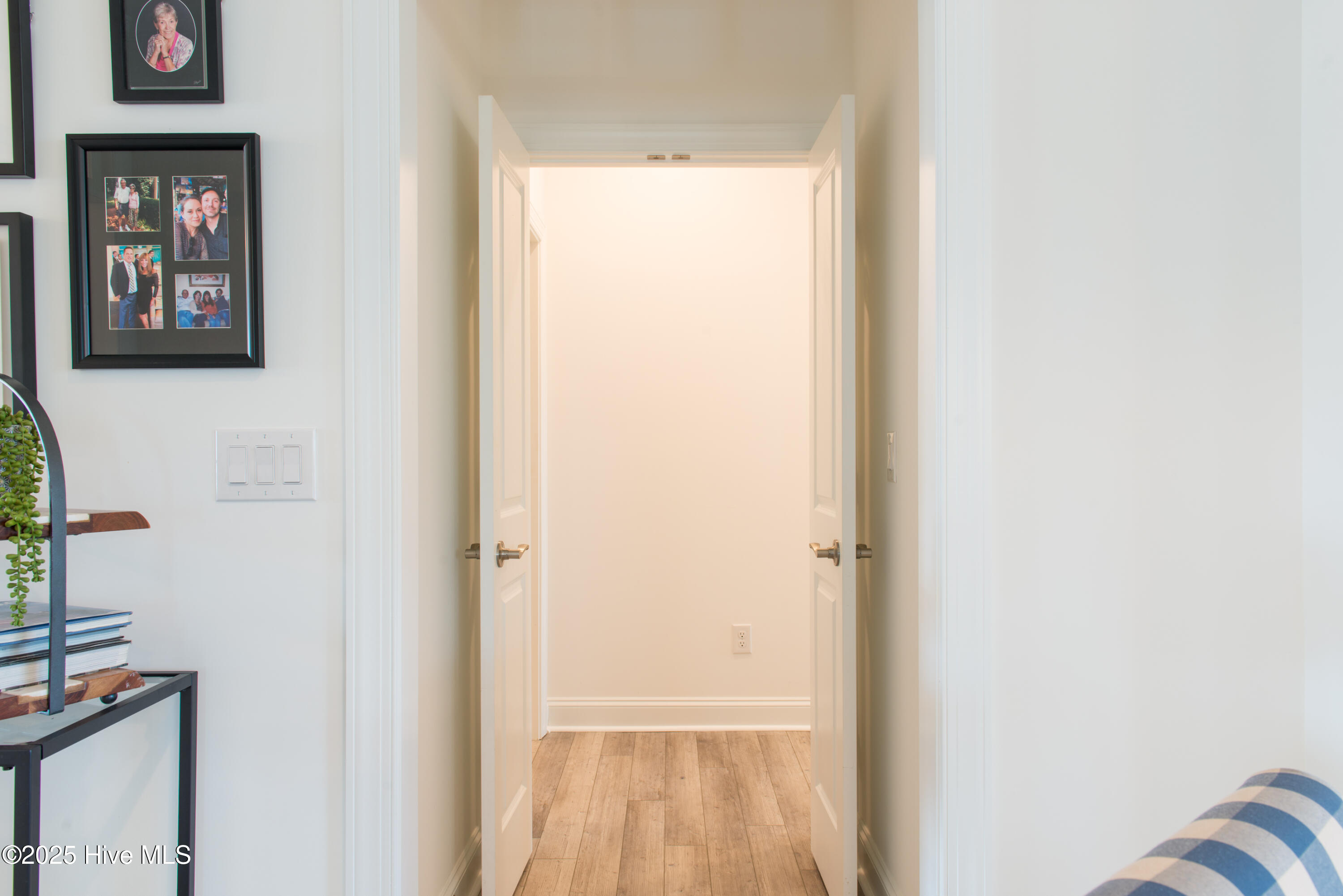315 Botany Bay Place Property Photo 32