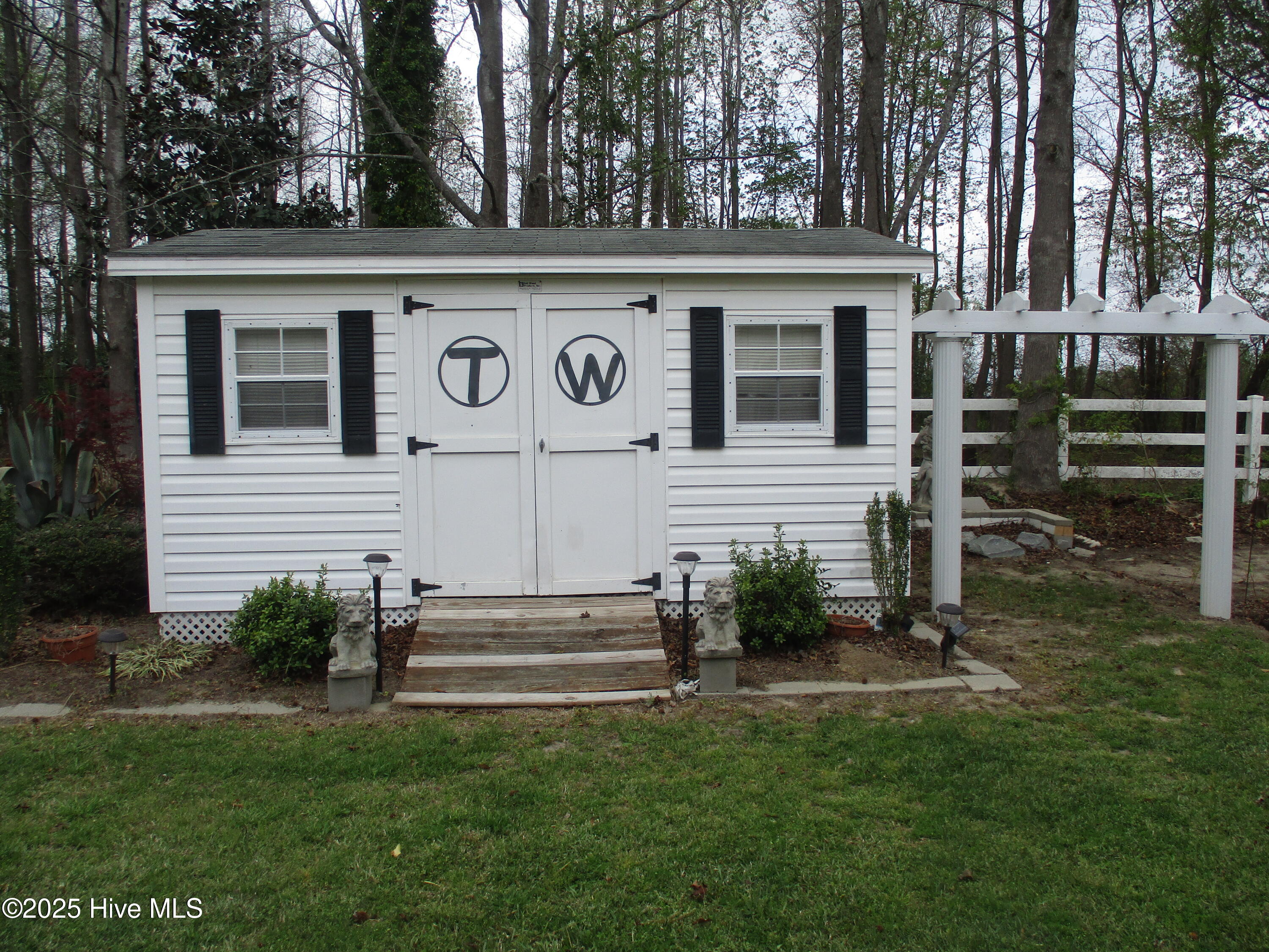3550 Grainger Station Road Property Photo 6