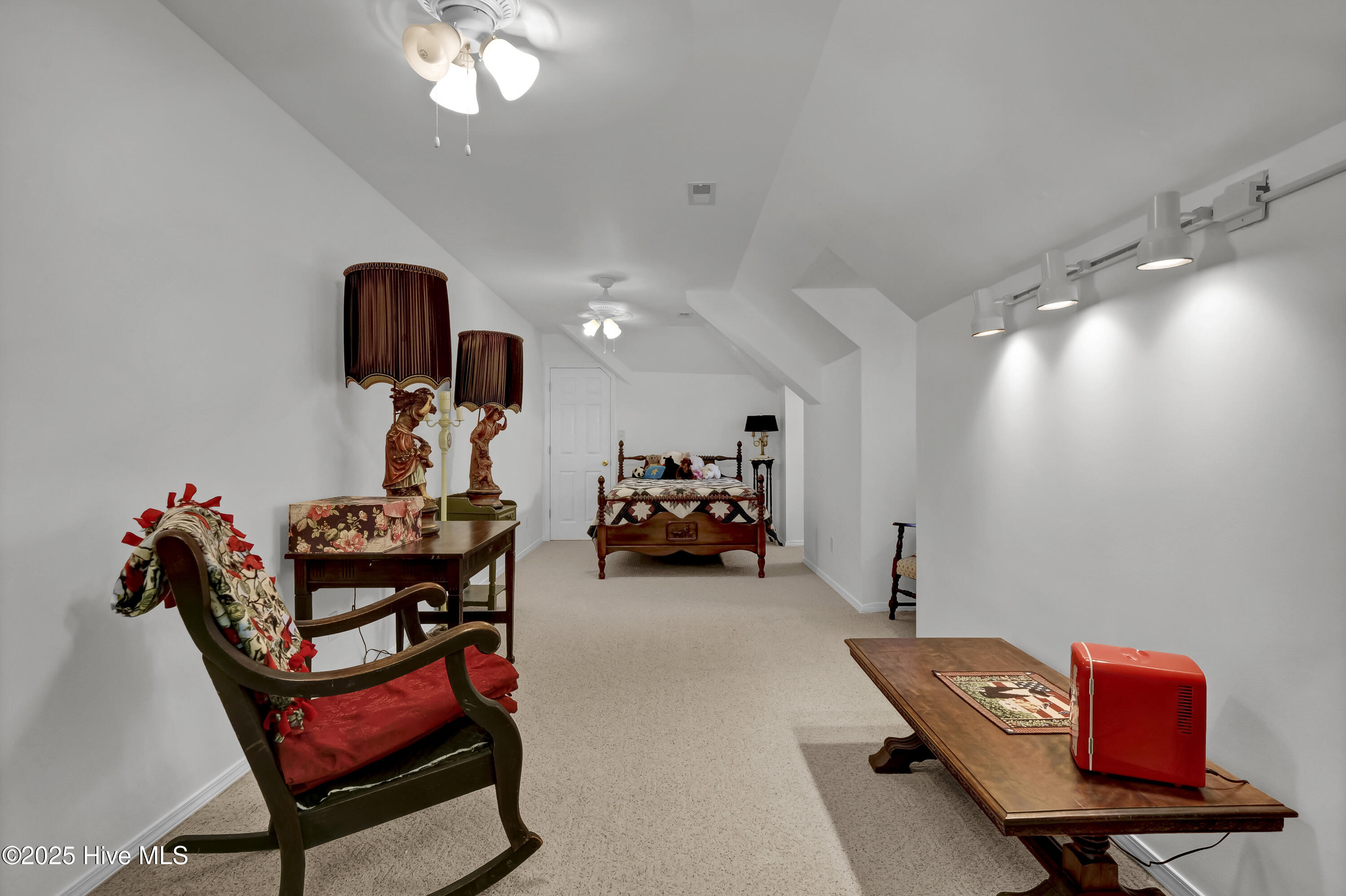 9278 Checkerberry Square Property Photo 26