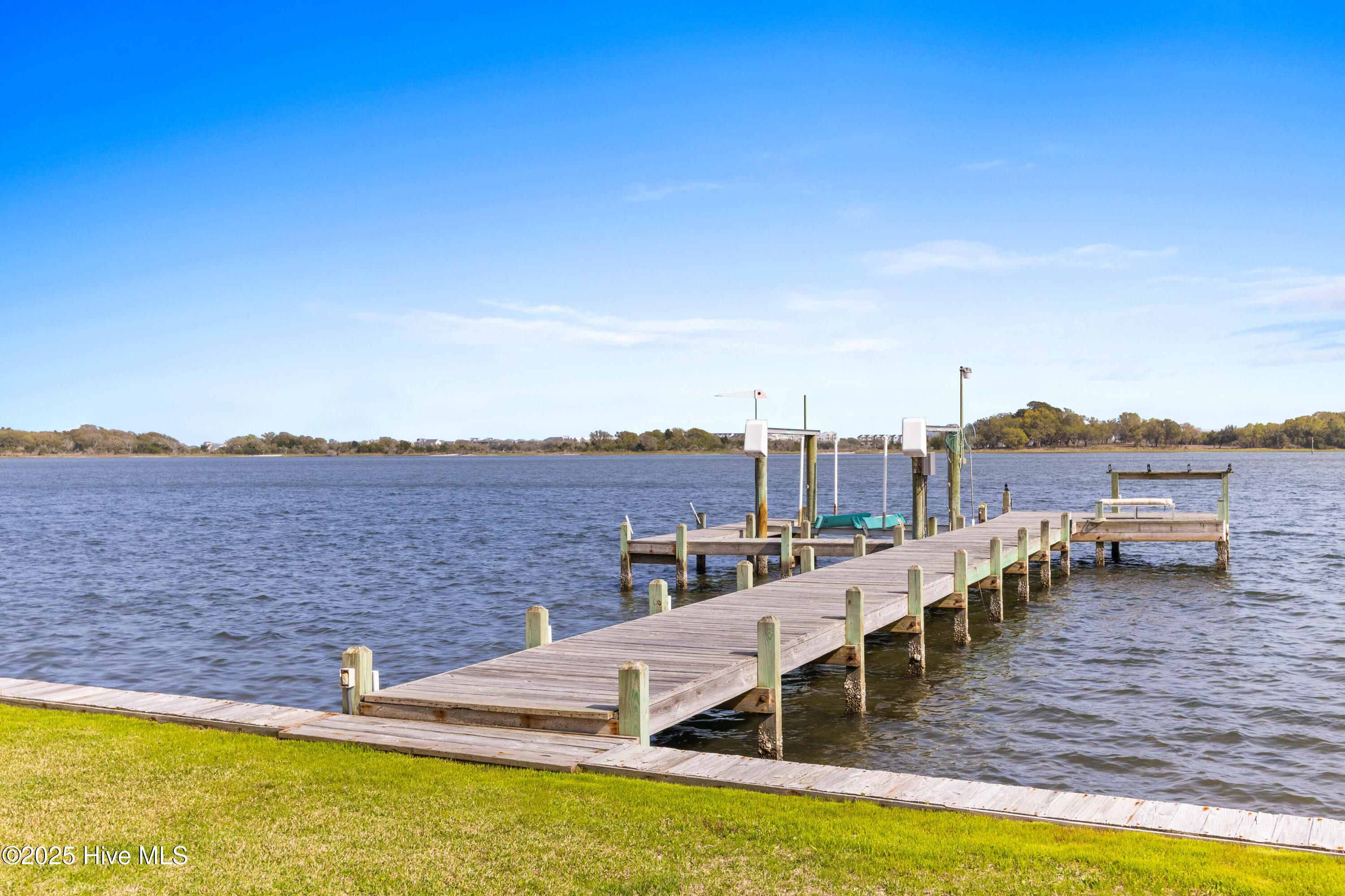 550 Atkinson Point Road Property Photo 4