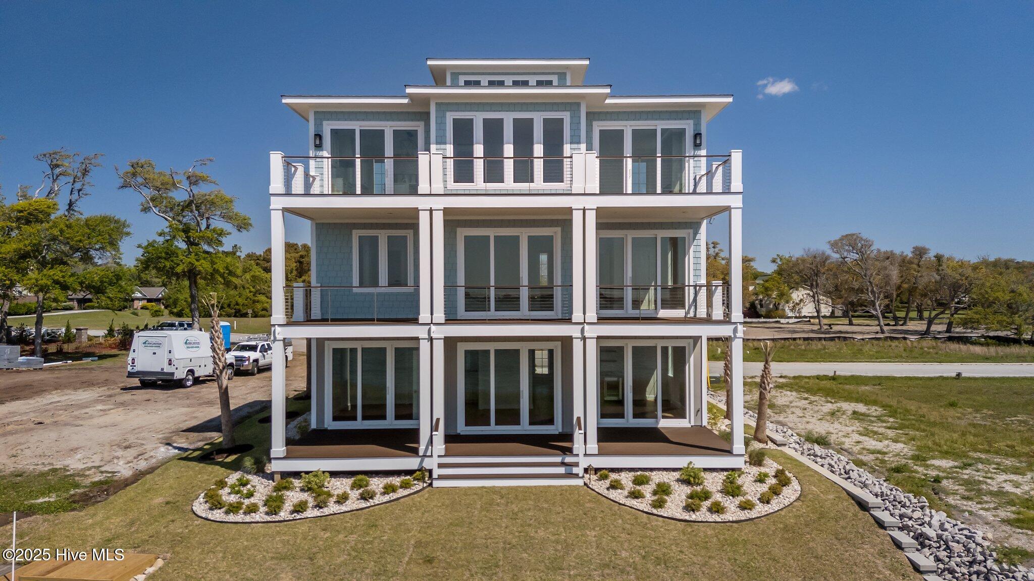 4737 S S Shore Dr Drive Property Photo 3