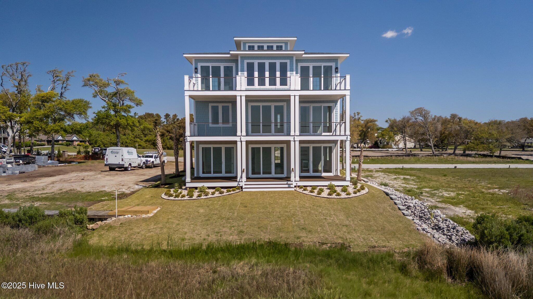 4737 S S Shore Dr Drive Property Photo 4