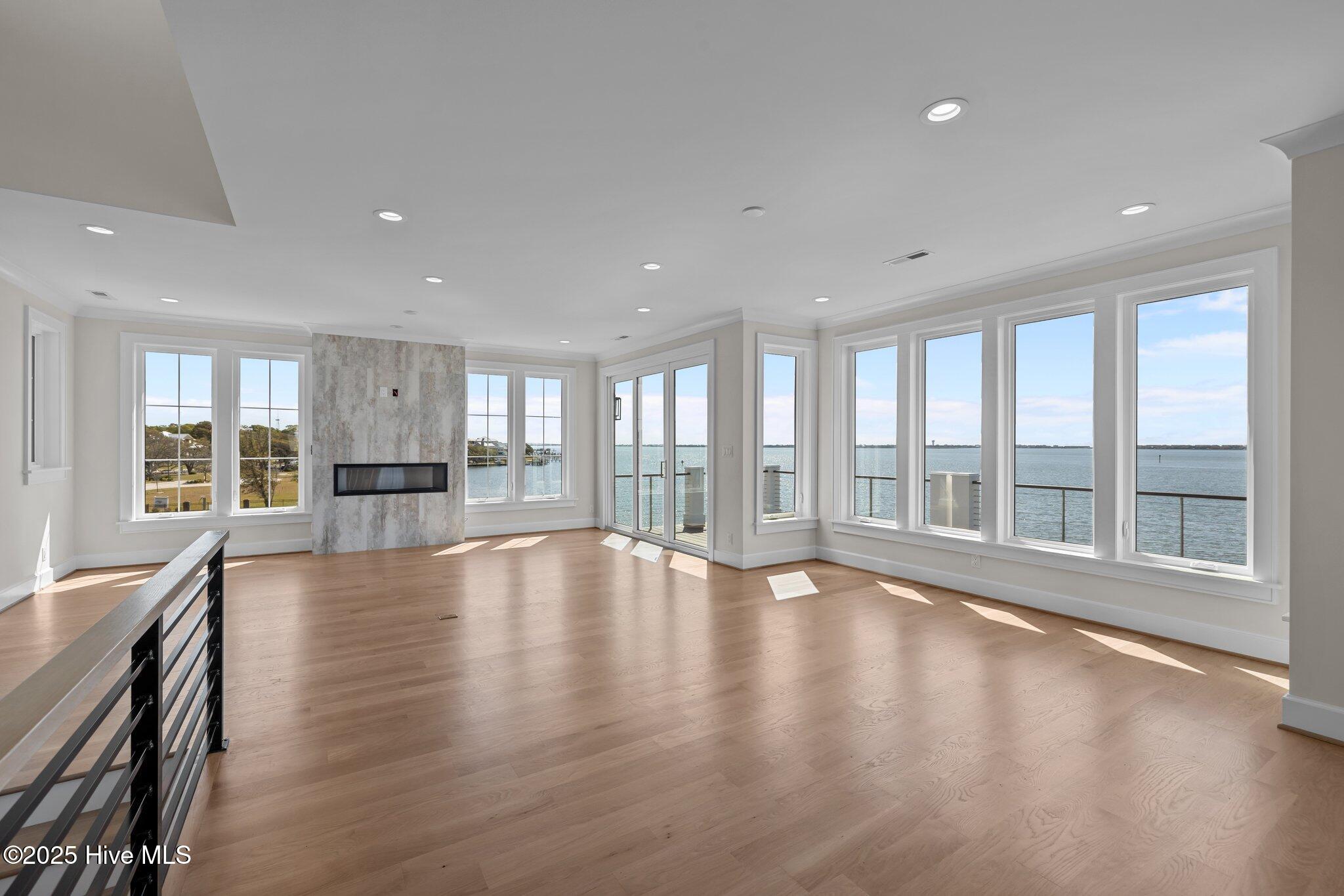 4737 S S Shore Dr Drive Property Photo 8