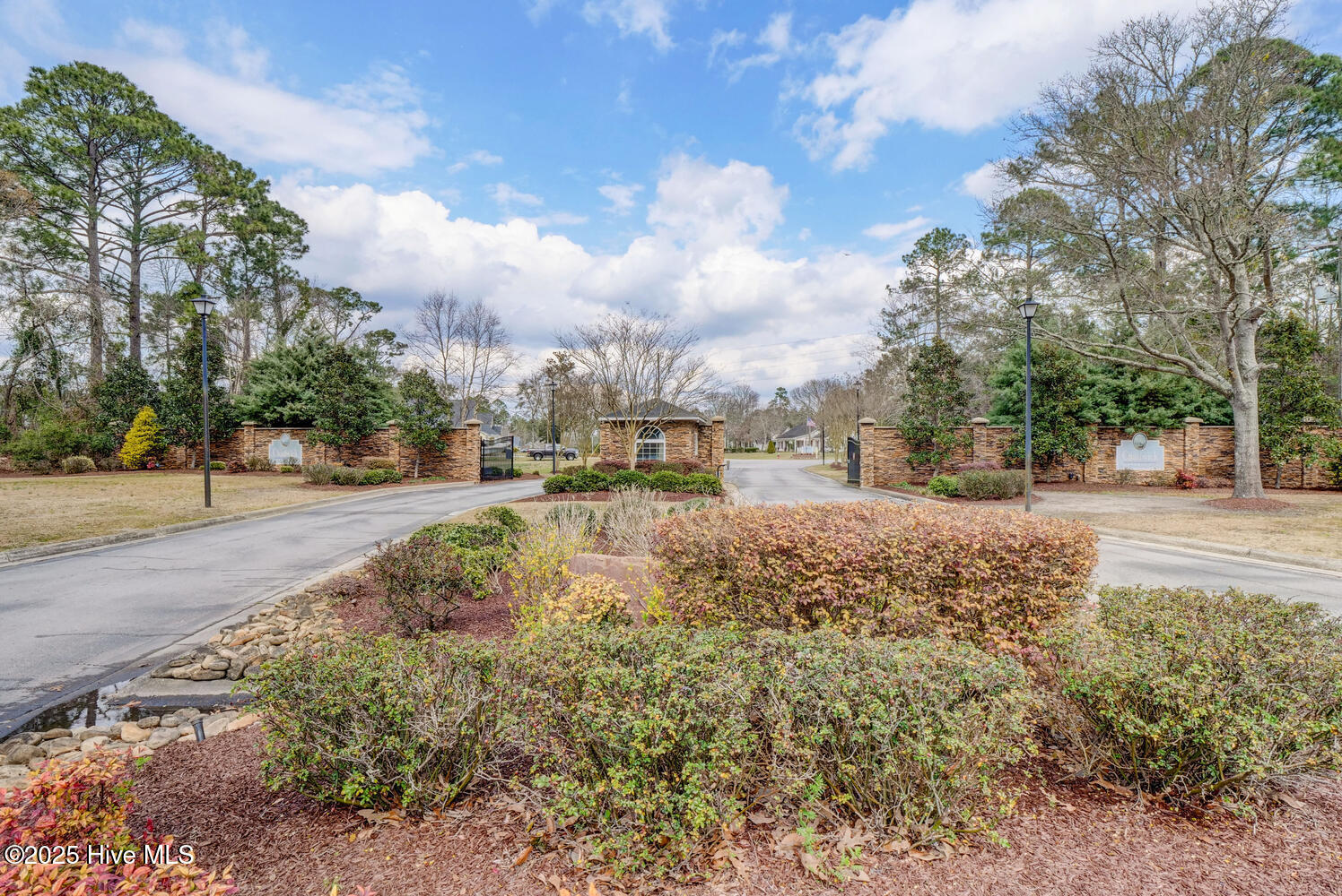 819 Chadwick Shores Drive Property Photo 11