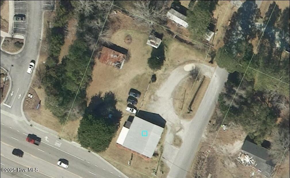 101 Leslie Lane Property Photo 1