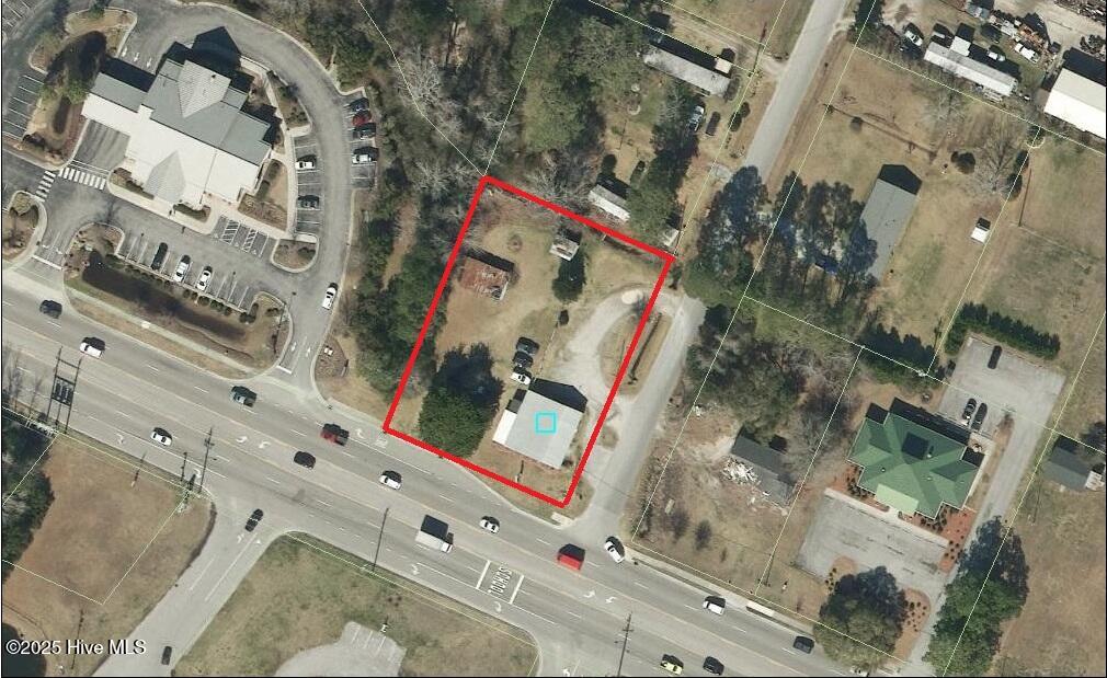 101 Leslie Lane Property Photo 2