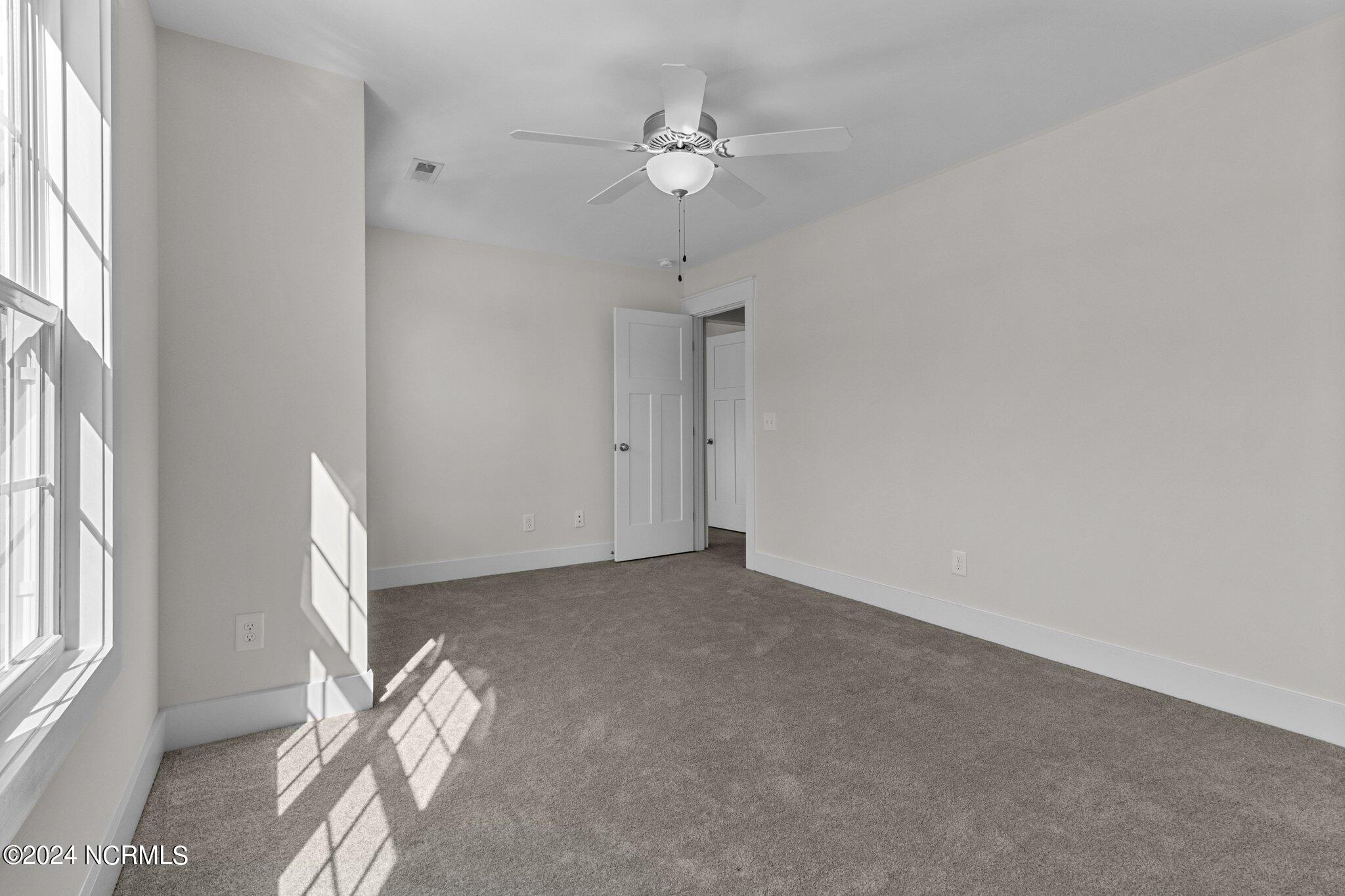938 Winds Way Property Photo 33