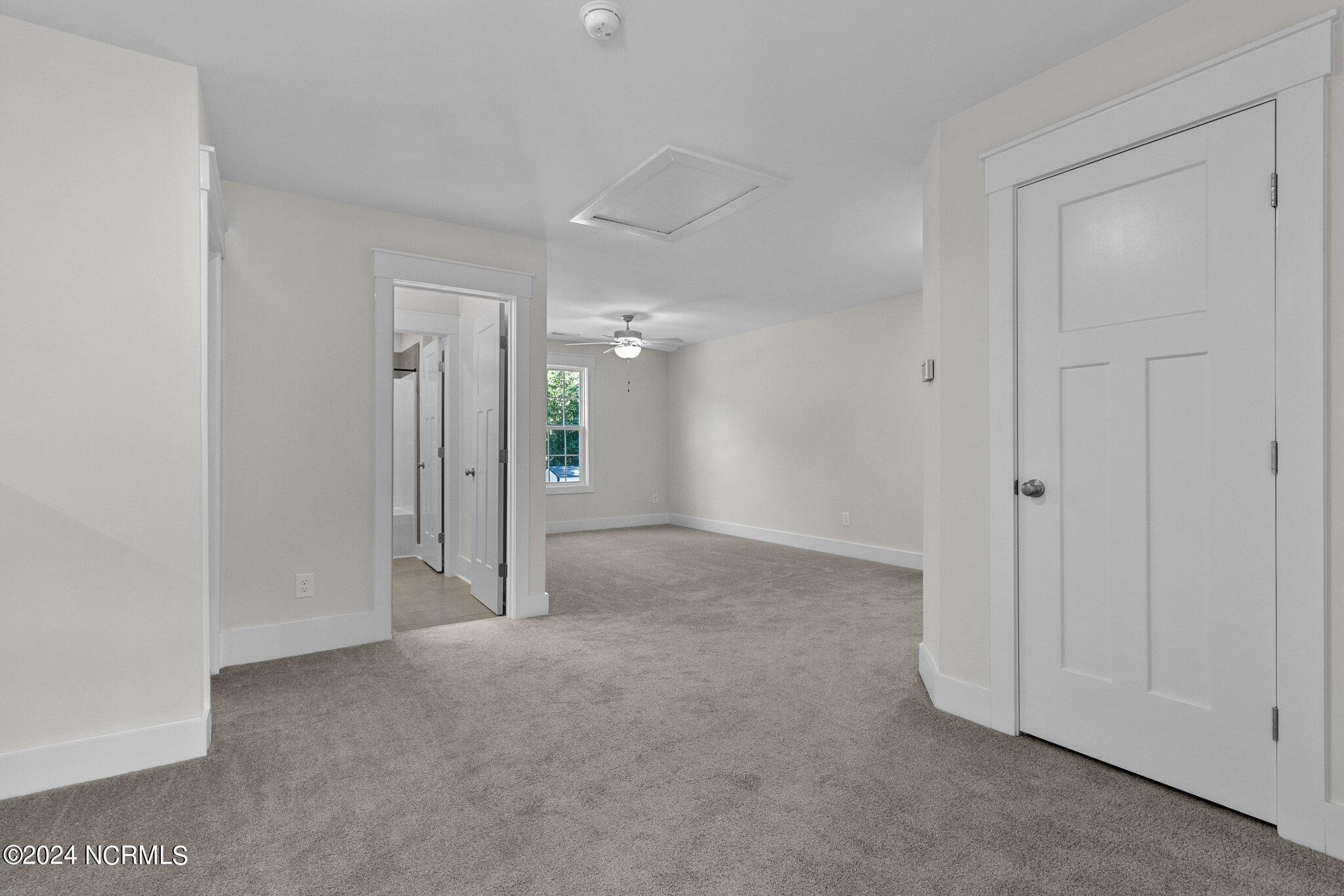 938 Winds Way Property Photo 34
