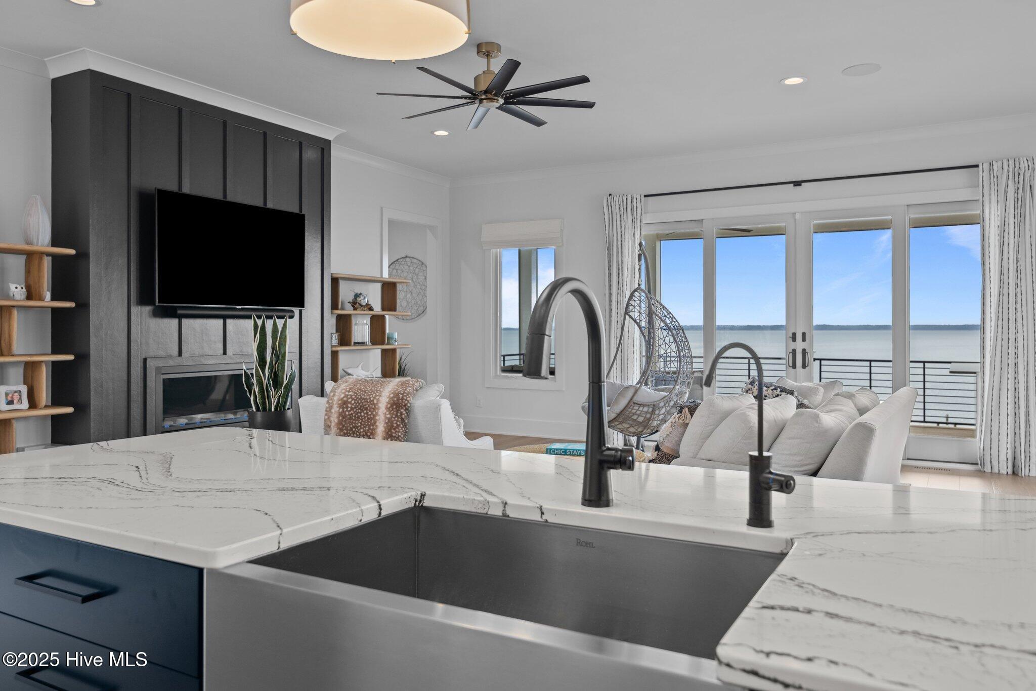 546 S Brightleaf Drive Property Photo 5