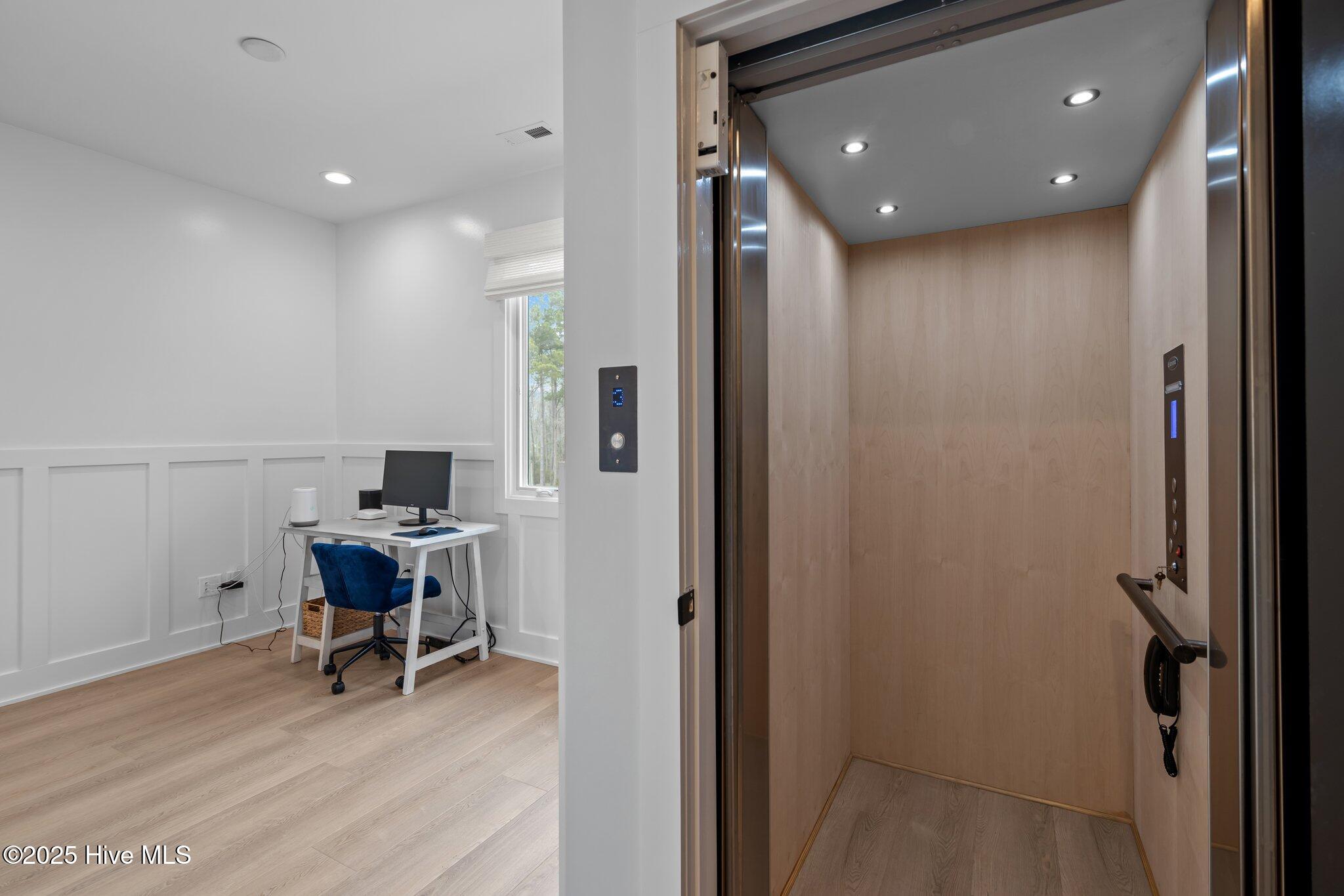 546 S Brightleaf Drive Property Photo 31