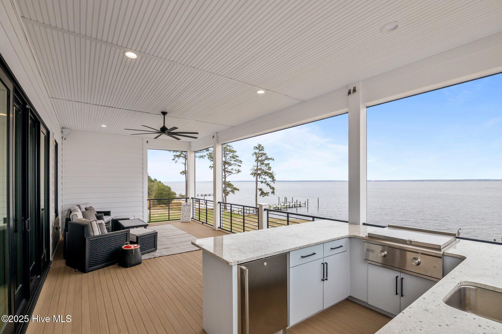 546 S Brightleaf Drive Property Photo 32