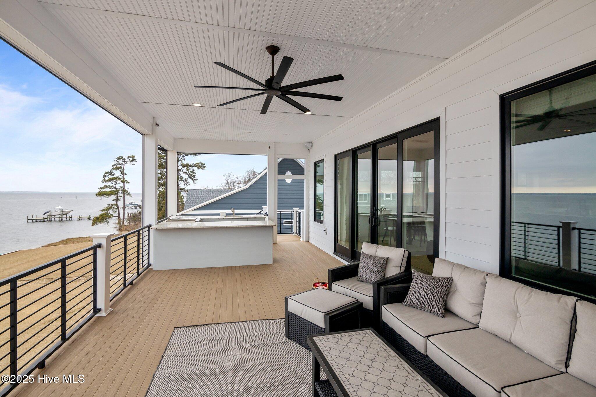 546 S Brightleaf Drive Property Photo 33