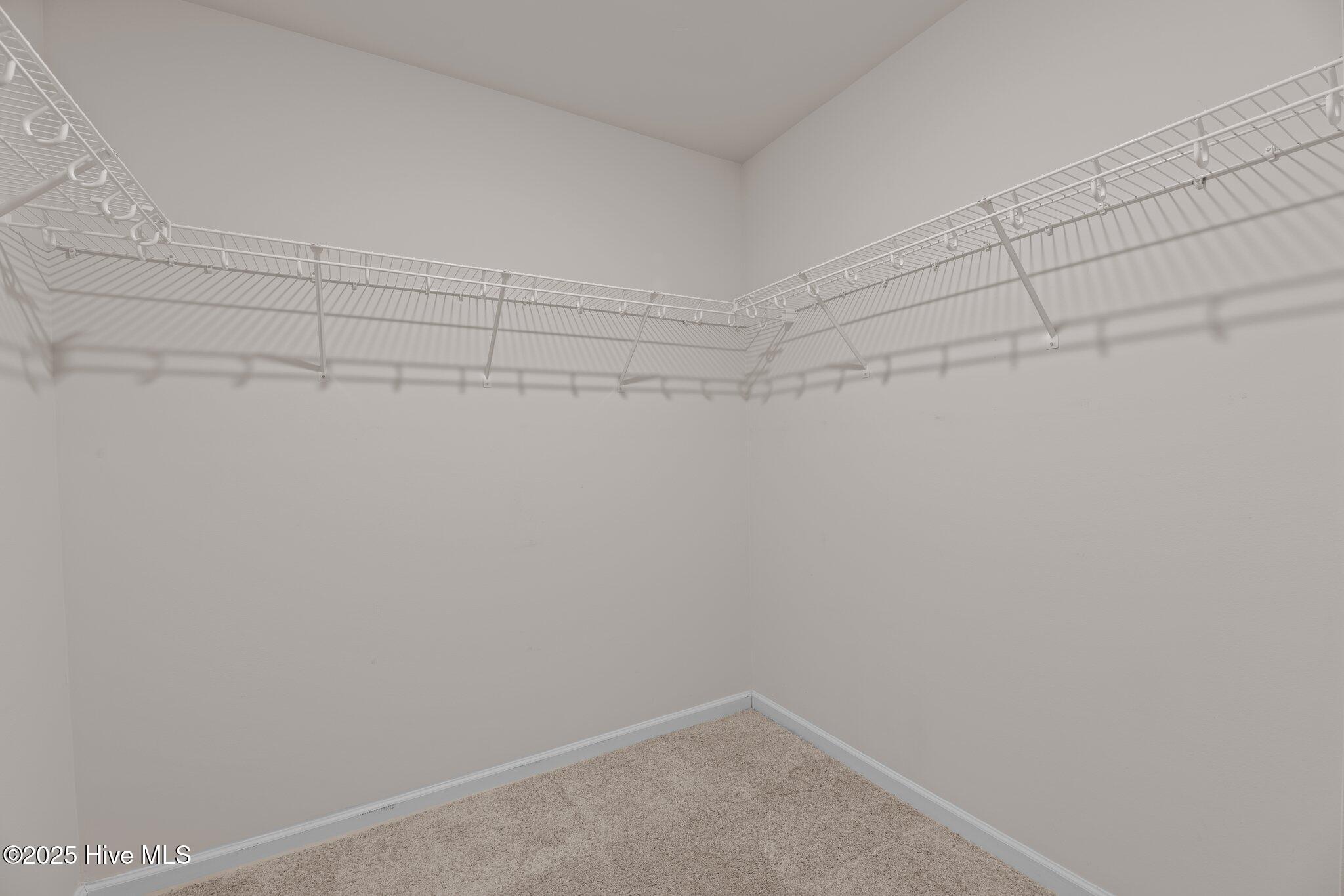 409 King Creek Drive Property Photo 16