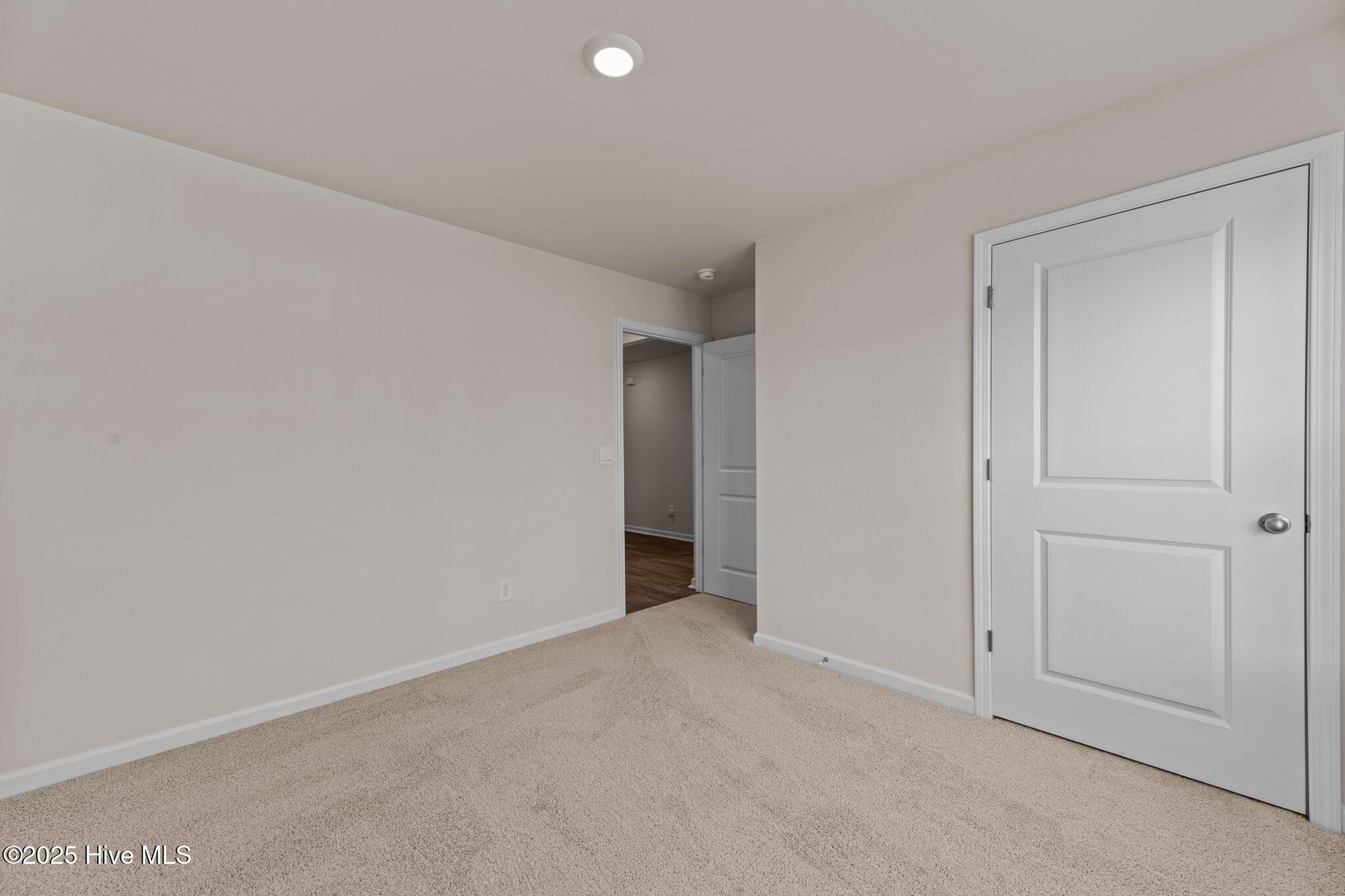 409 King Creek Drive Property Photo 20