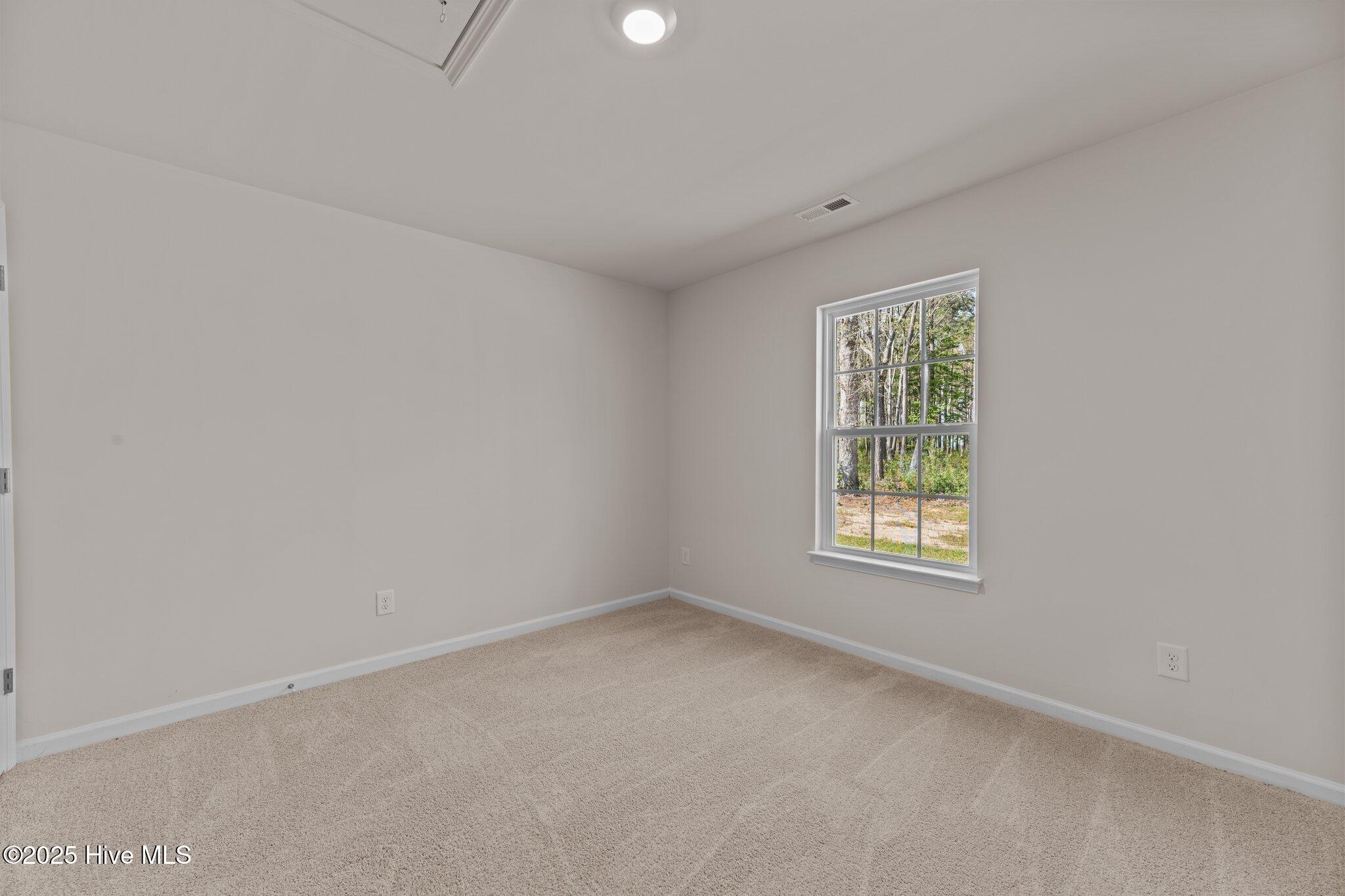 409 King Creek Drive Property Photo 27