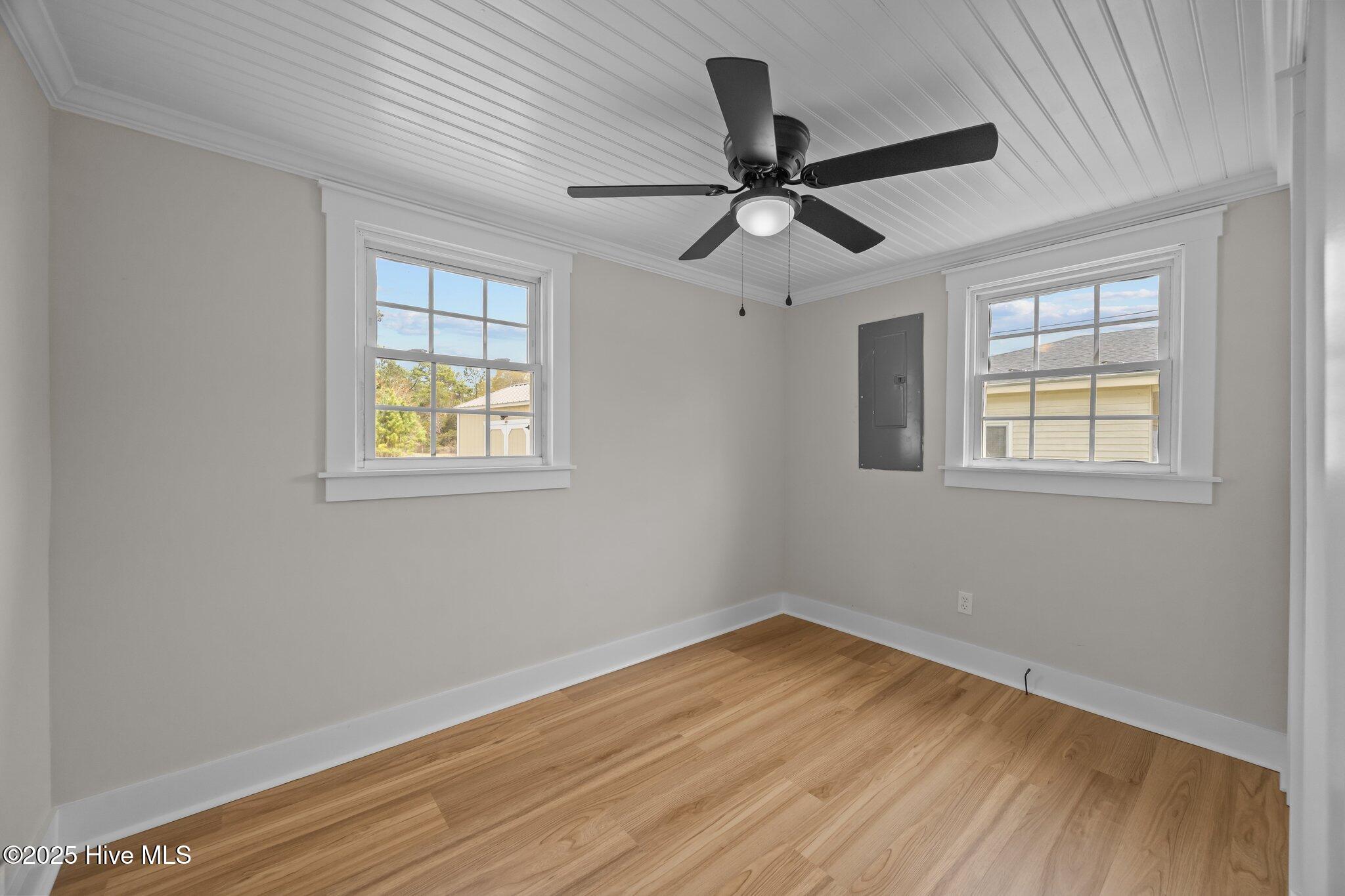 461 Old Folkstone Road Property Photo 14