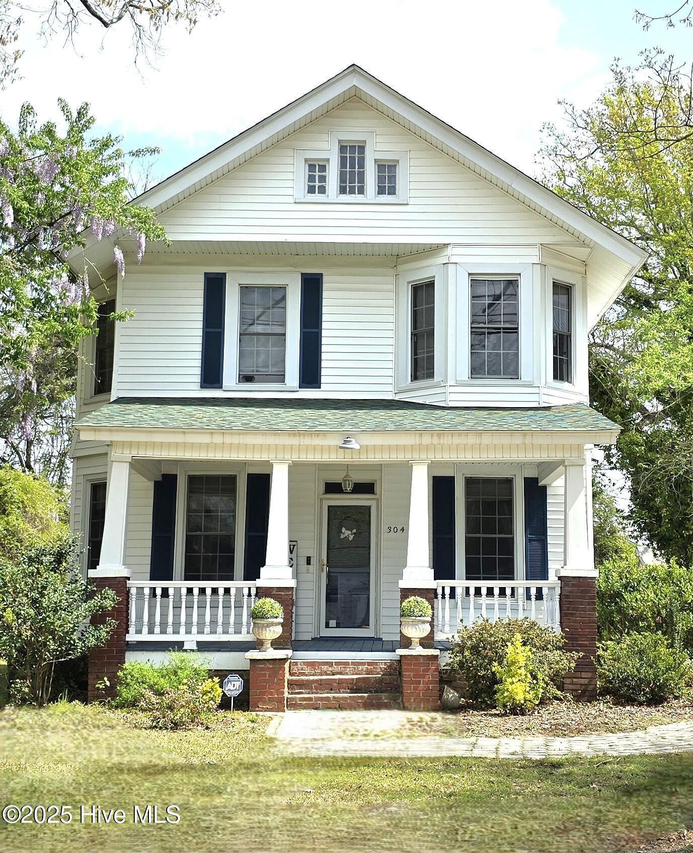 304 N Railroad Street Property Photo