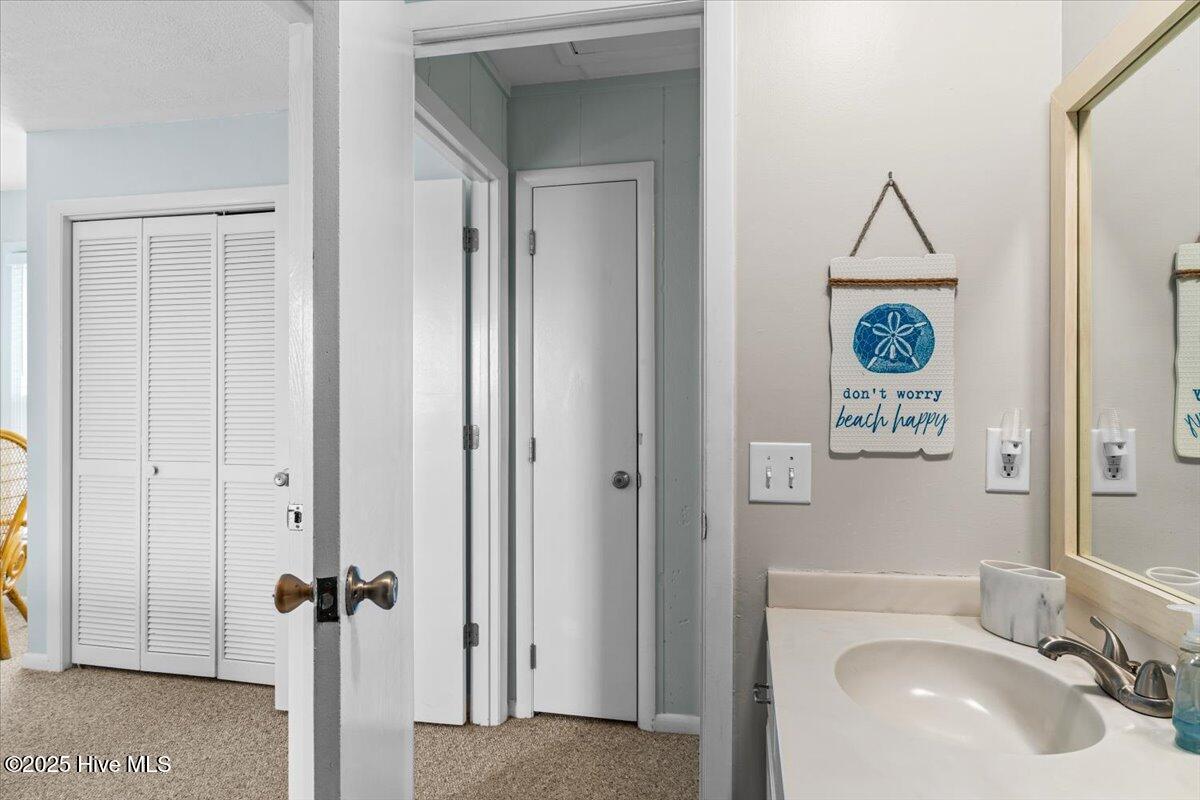 2709 W Beach Drive Property Photo 33