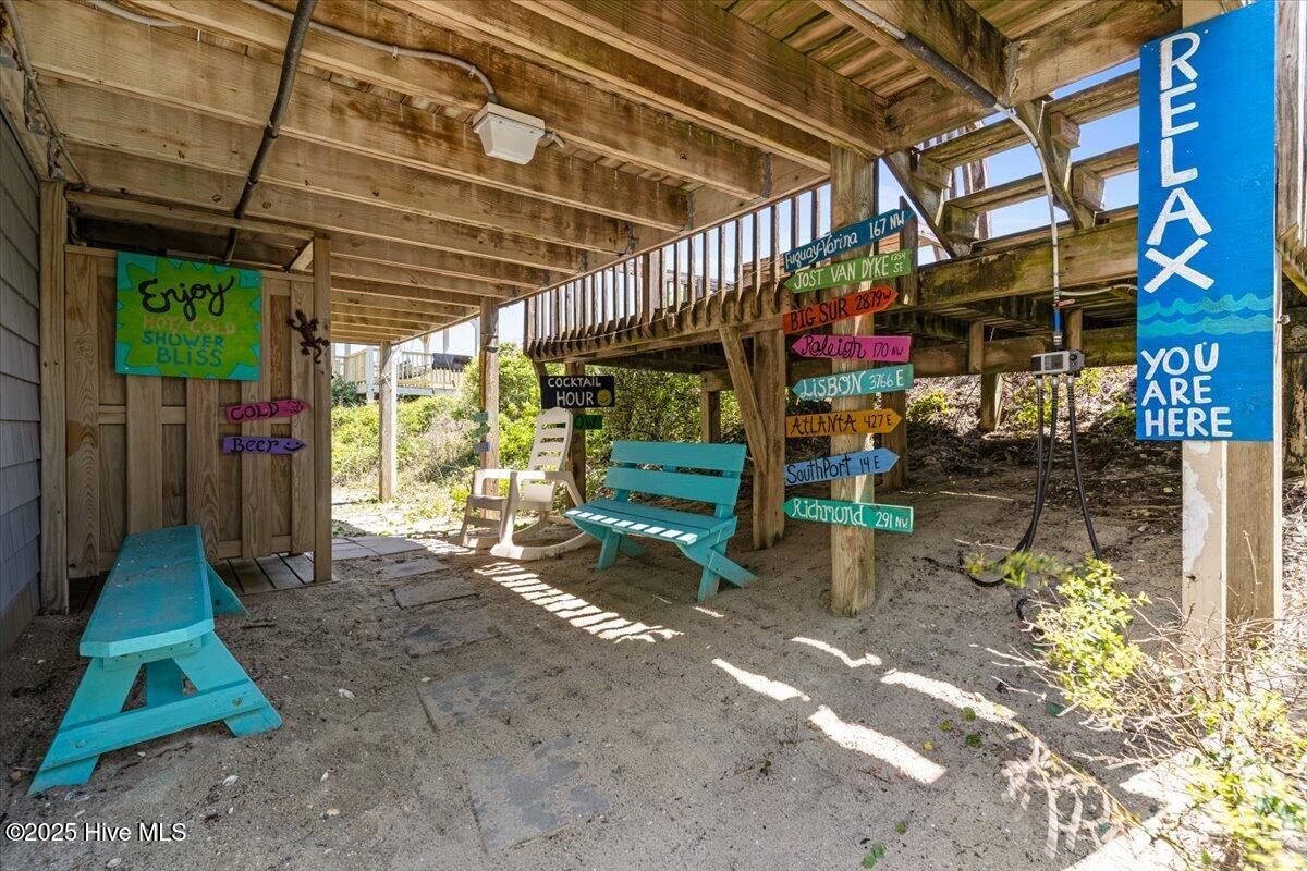 2709 W Beach Drive Property Photo 46