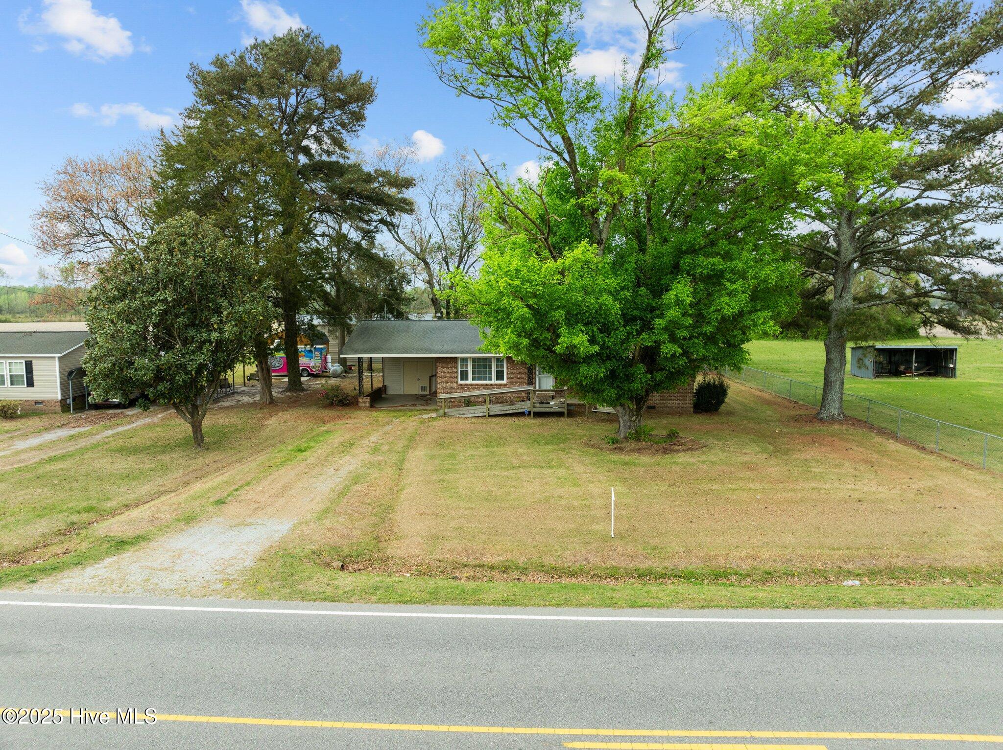 2042 Pinetops-crisp Road Property Photo
