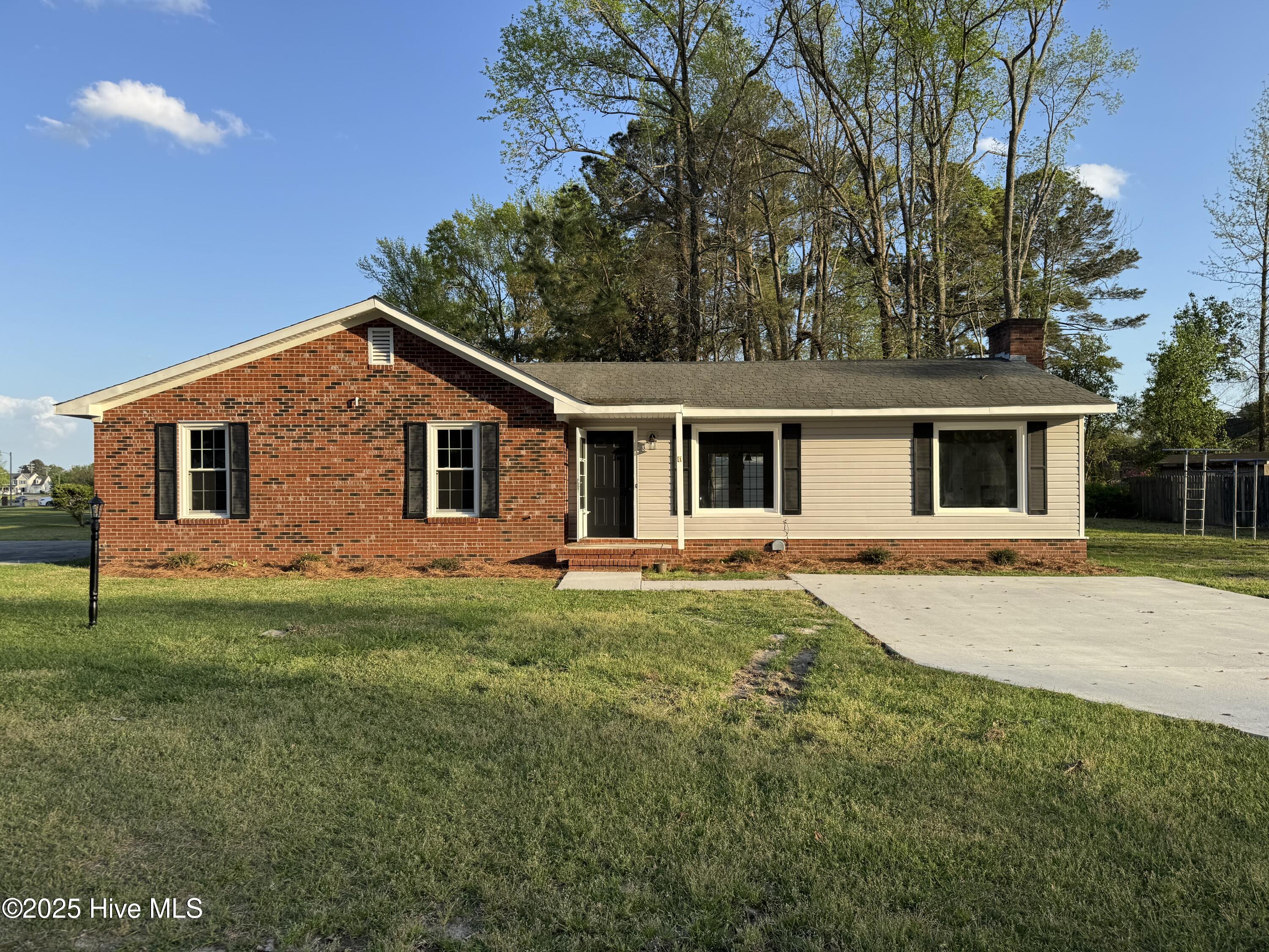 2303 Leigh Street Property Photo