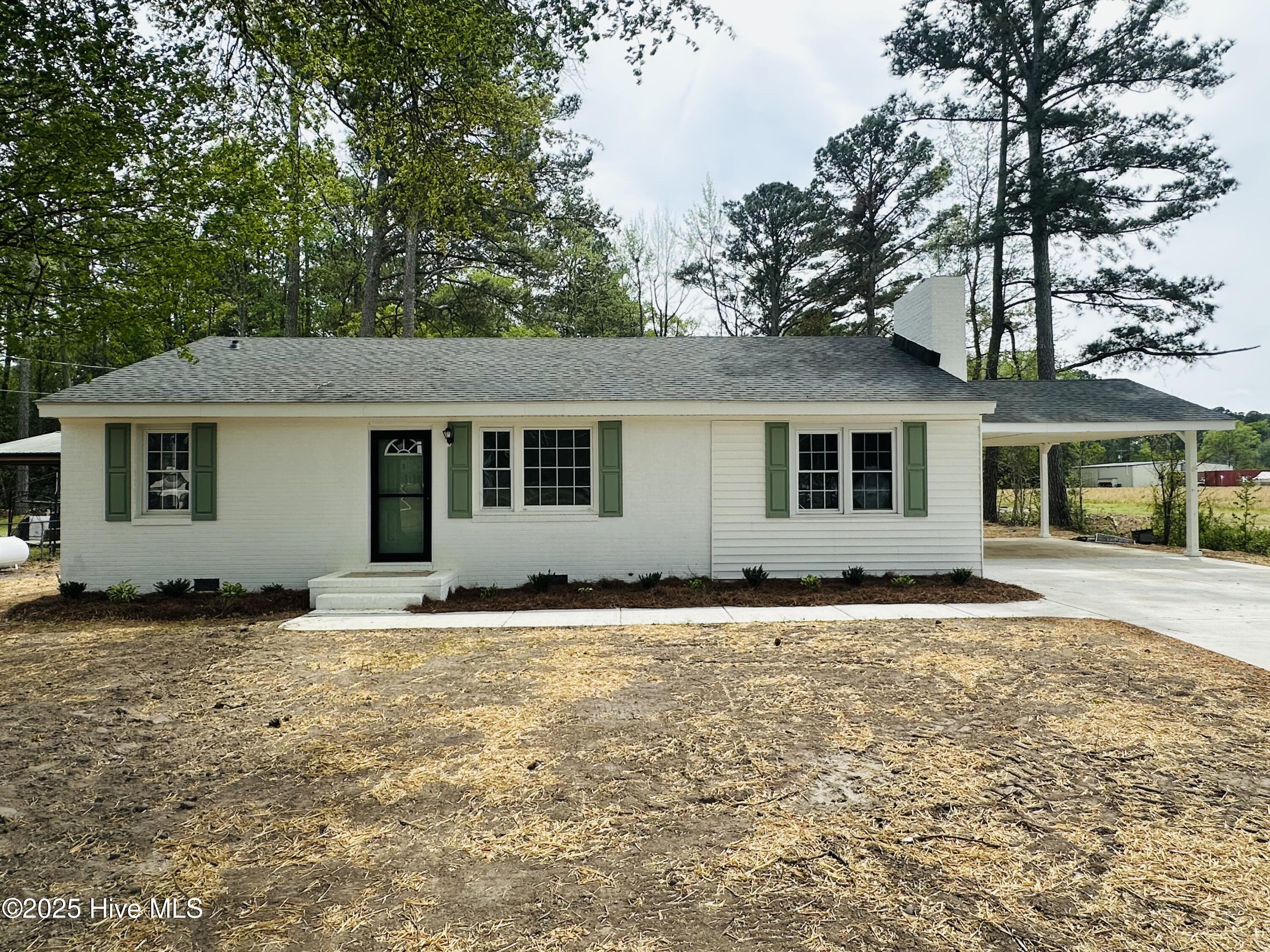 4518 Yank Road Property Photo