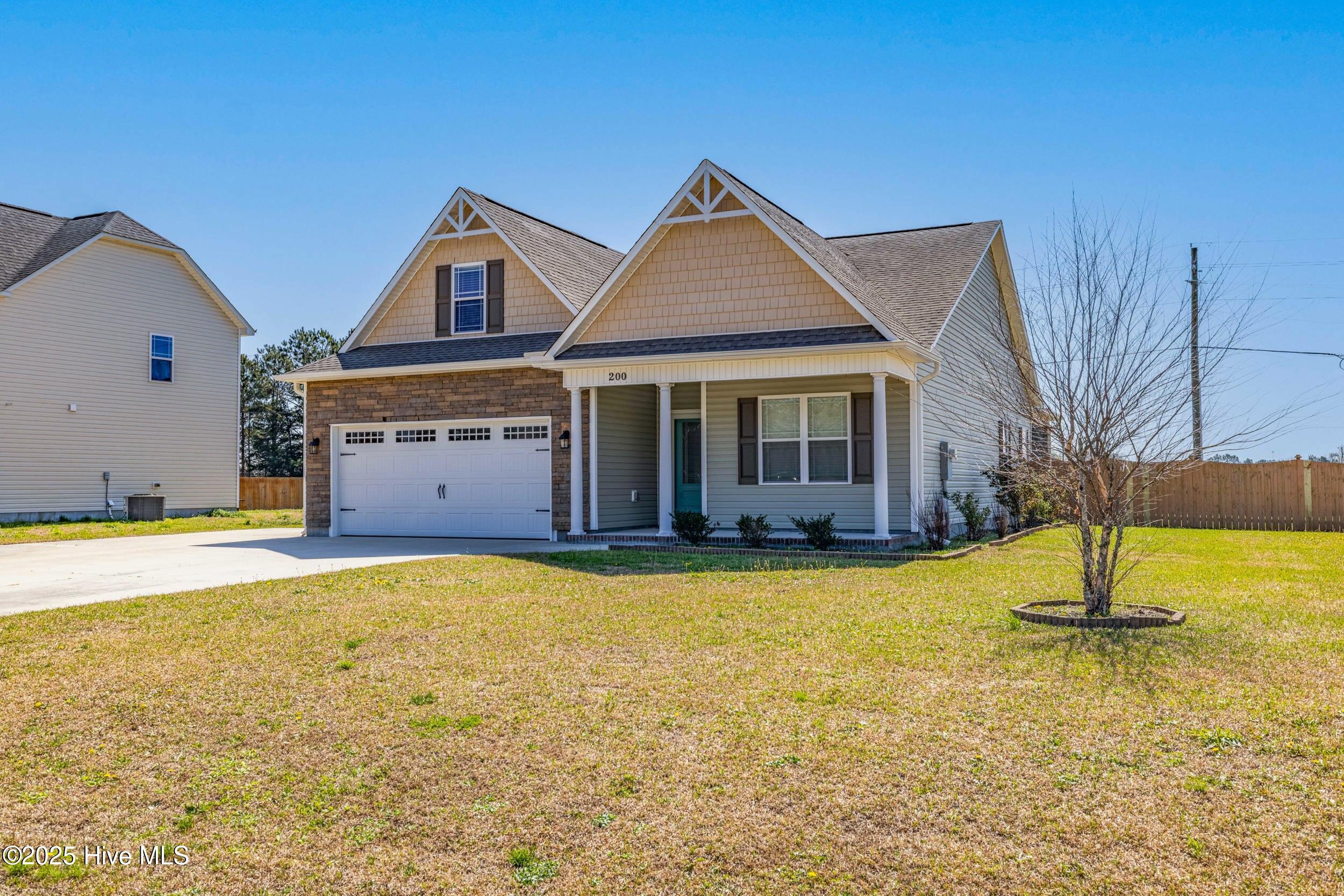 200 Holly Grove Court Property Photo