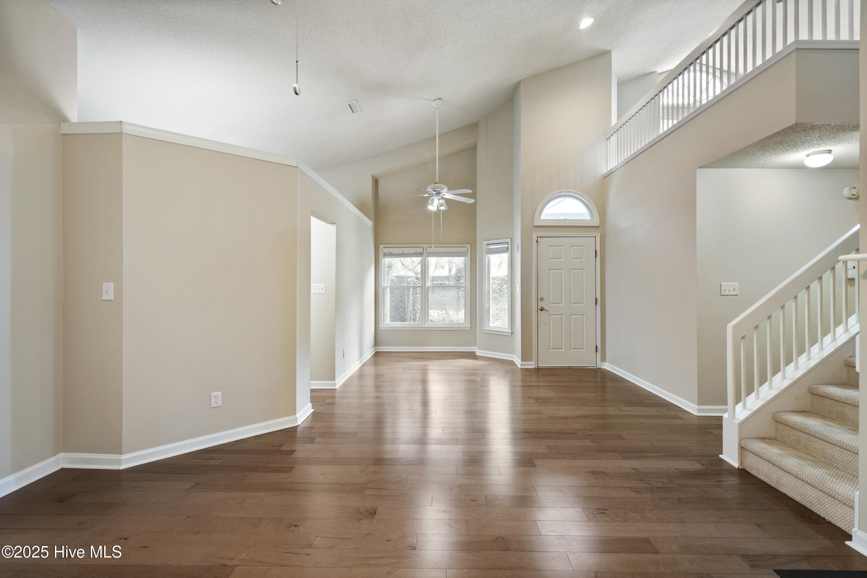 2210 Jumpin Run Drive Property Photo 6