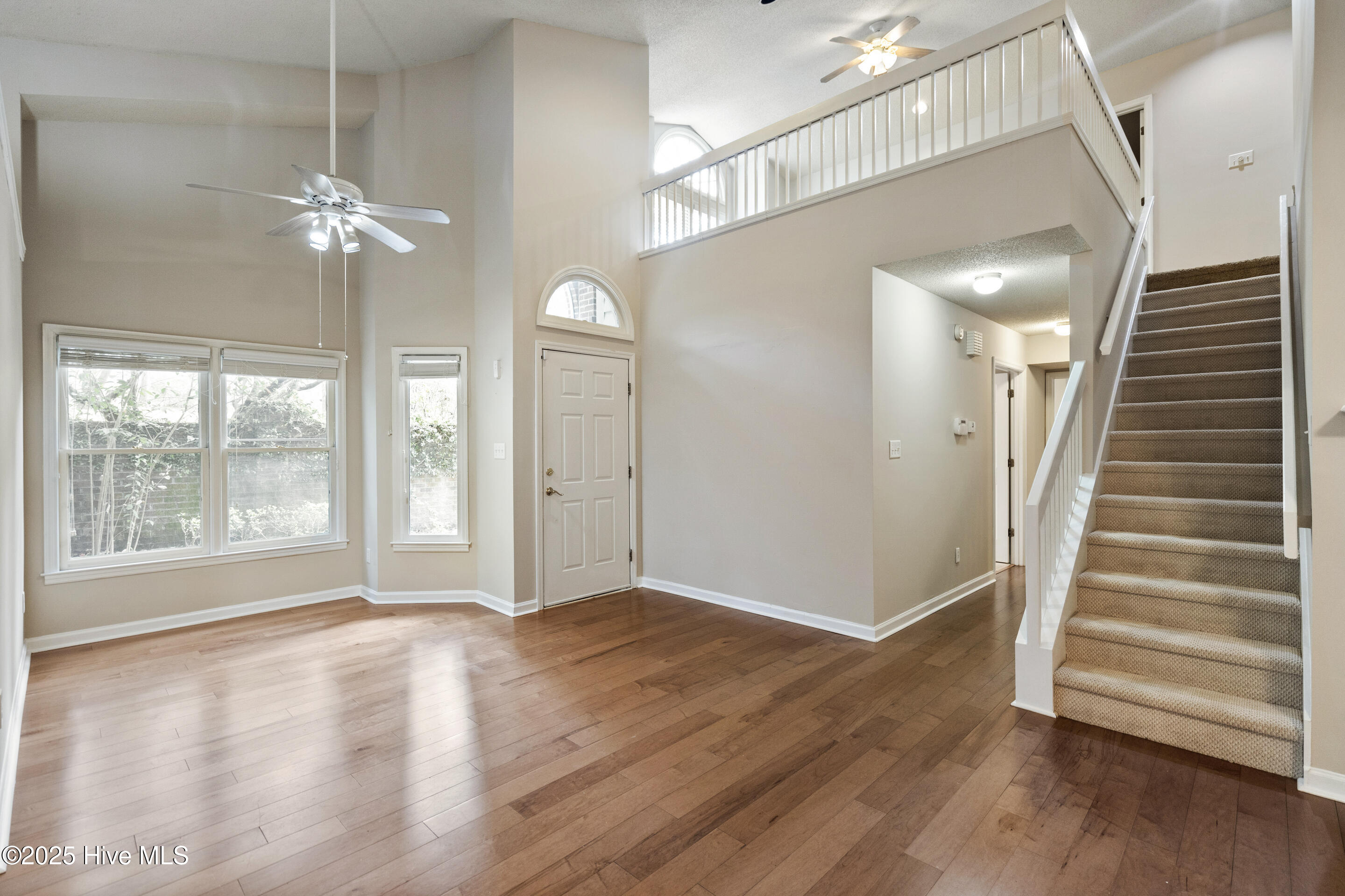 2210 Jumpin Run Drive Property Photo 8